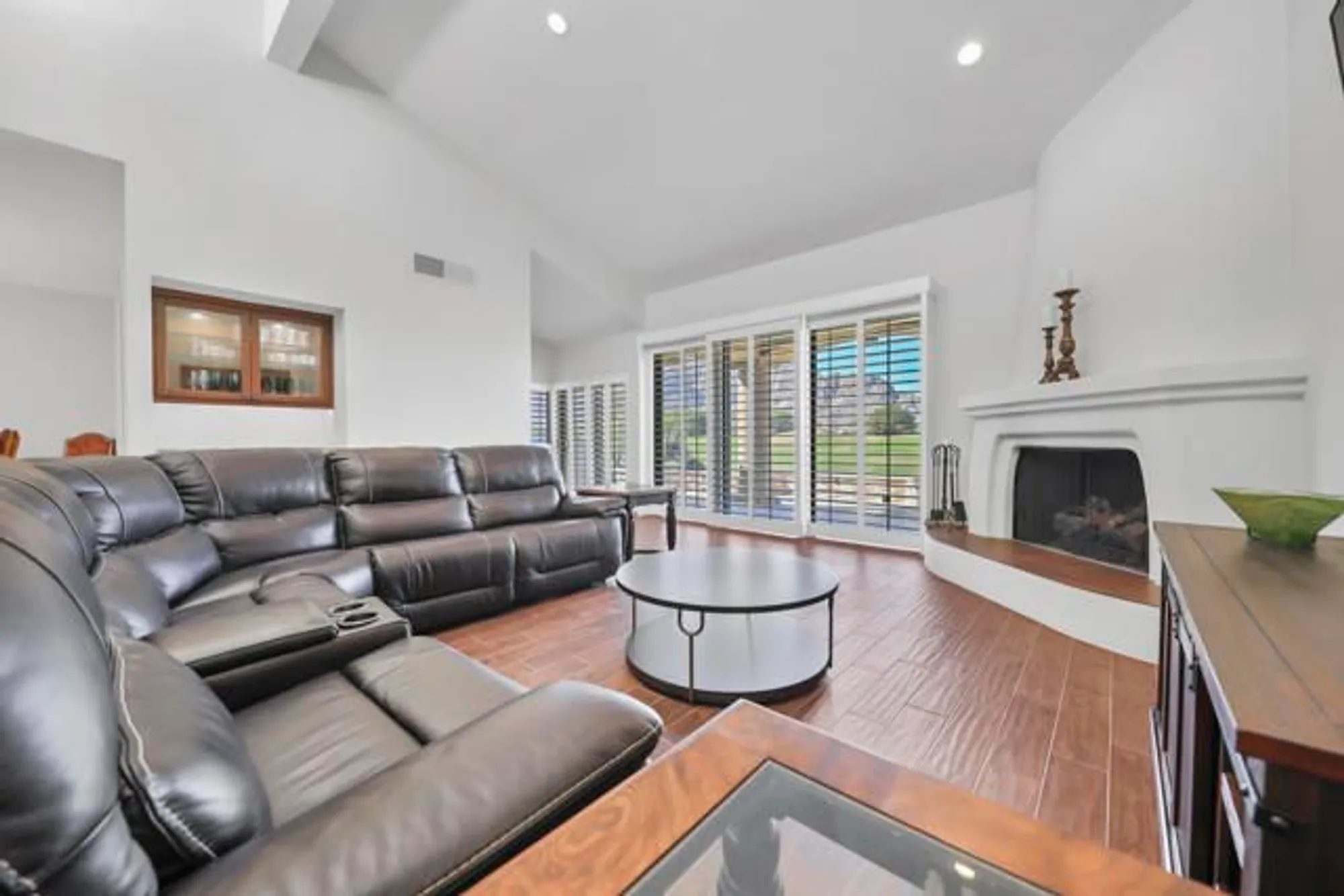 Property Slideshow image 8 of 37 | 54801 inverness way, La Quinta, CA, 92253