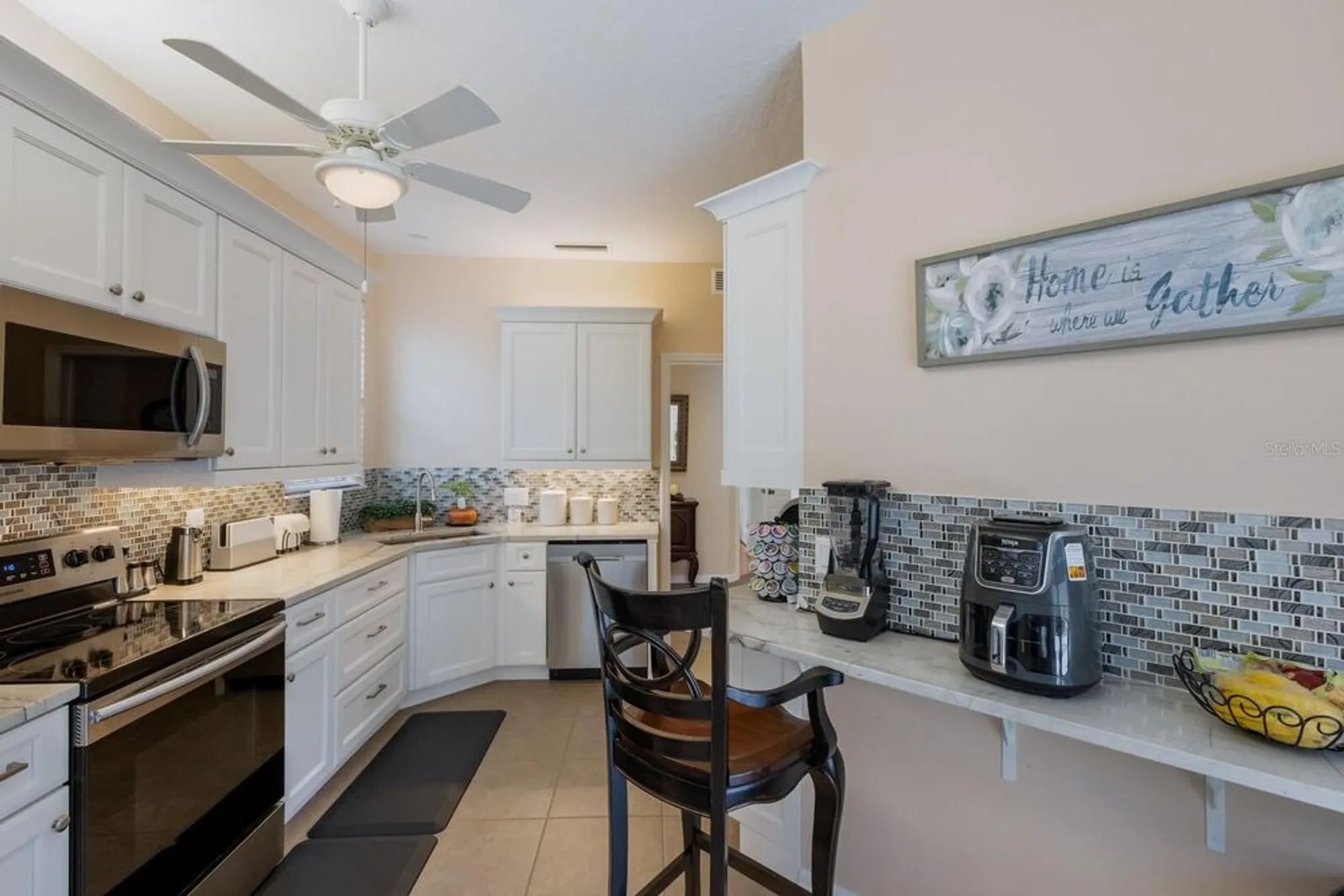 Property Slideshow image 5 of 28 | 915 barclay ct, Venice, FL, 34293