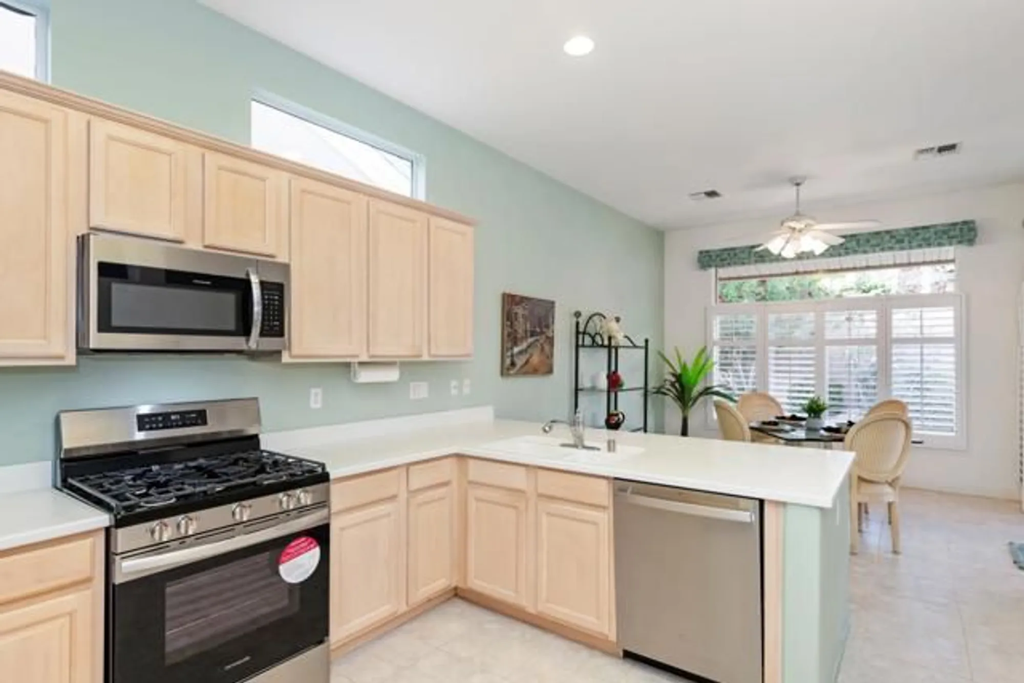 Property Slideshow image 11 of 32 | 37549 turnberry isle dr, Palm Desert, CA, 92211