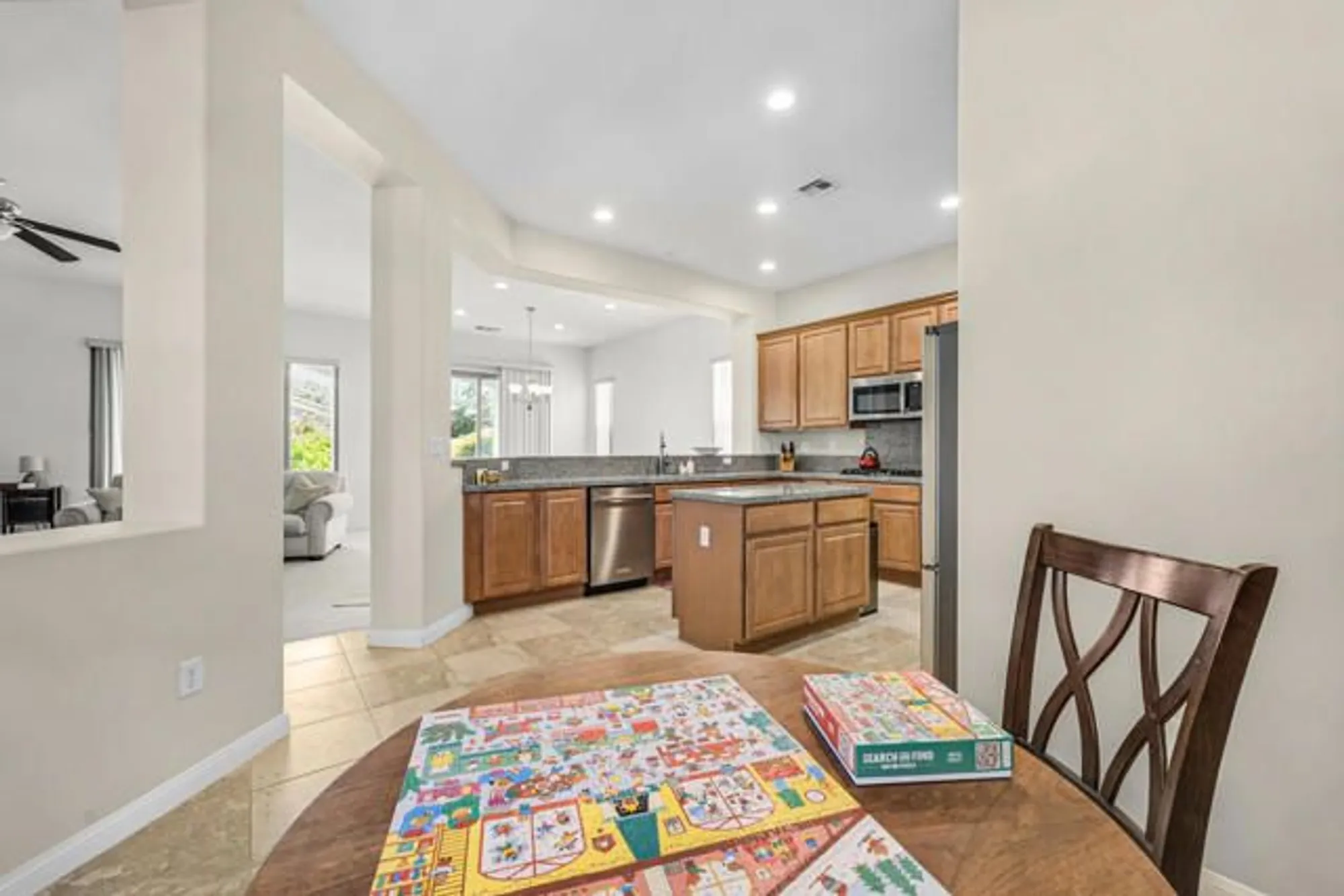 Property Slideshow image 9 of 44 | 40125 calle ebano, Indio, CA, 92203