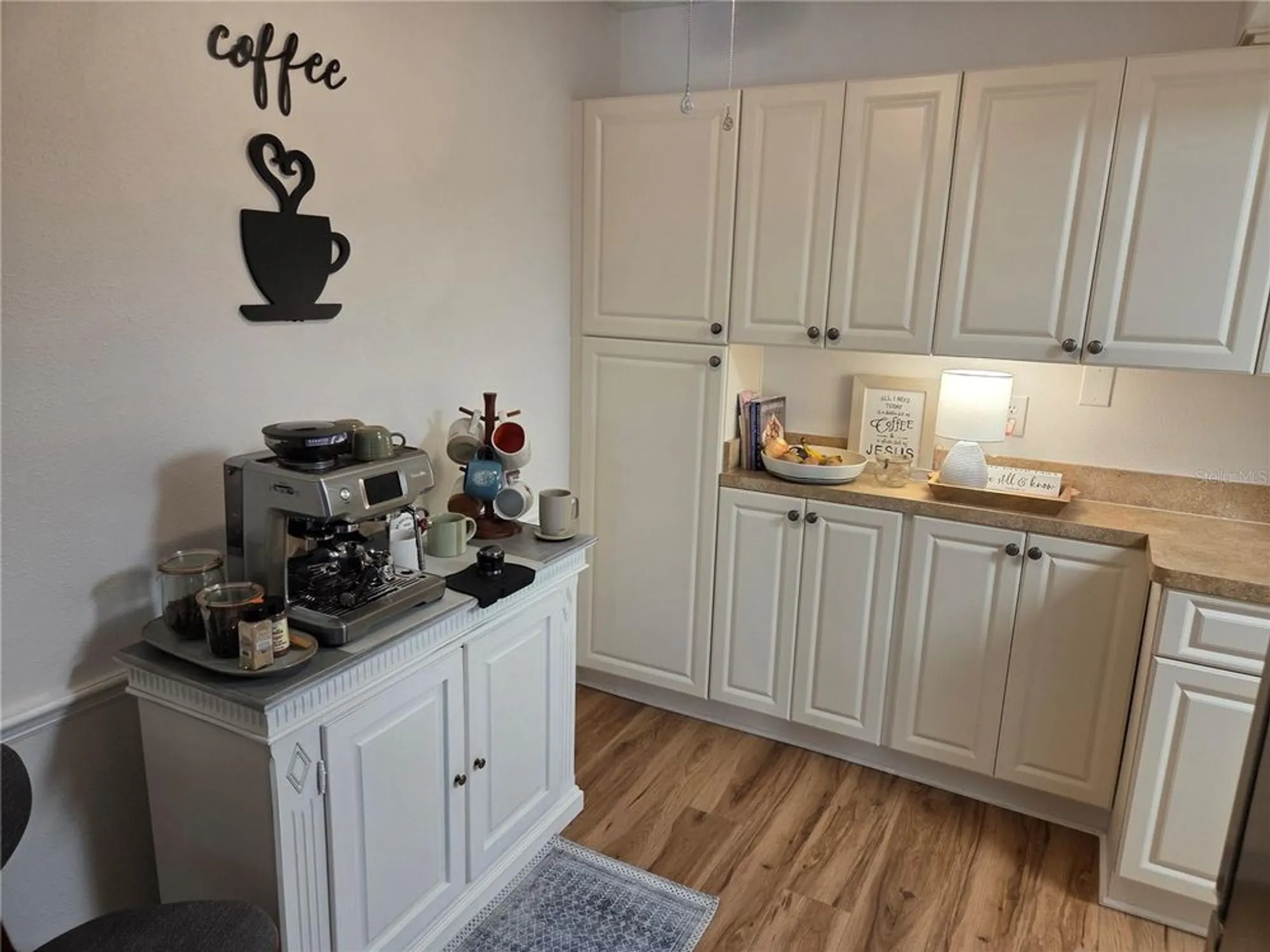 Property Slideshow image 21 of 43 | 1342 stonehaven ln, Dunedin, FL, 34698