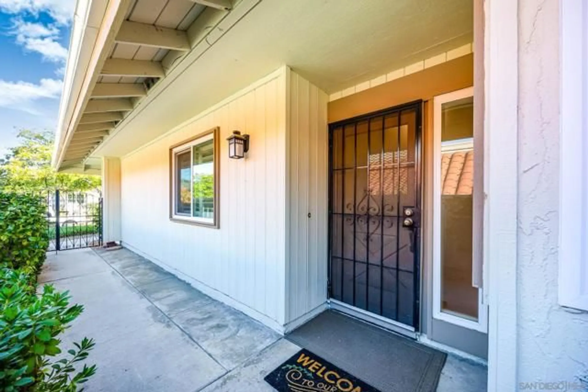 Property Slideshow image 2 of 23 | 4225 dusk ln, Oceanside, CA, 92056