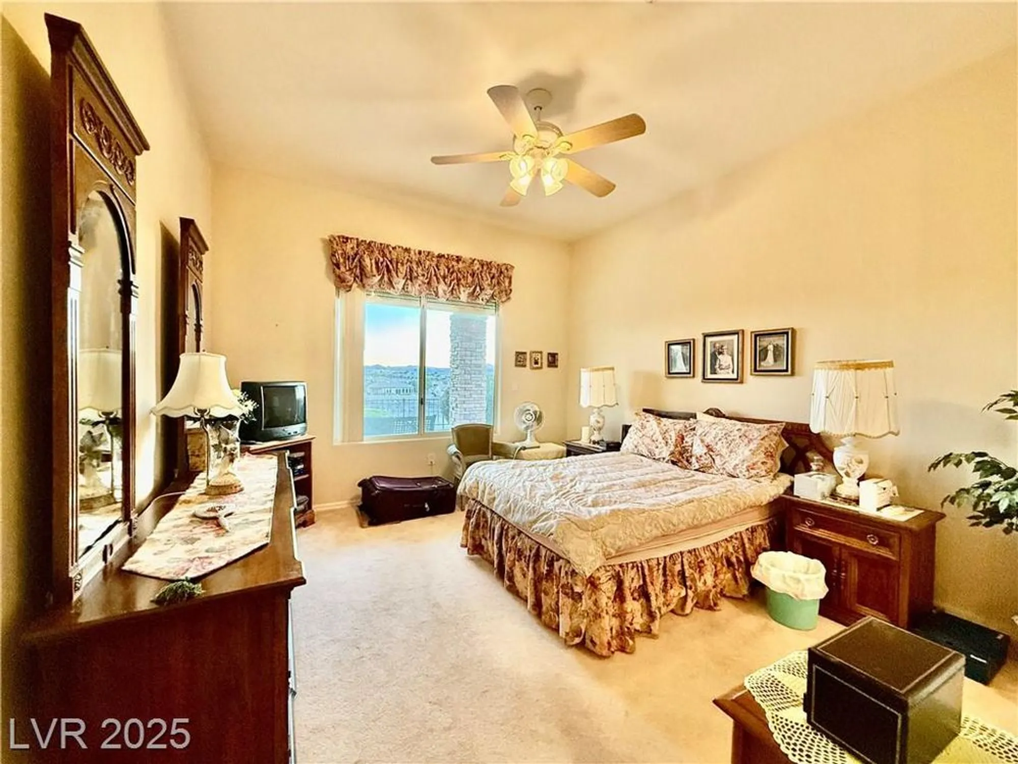Property Slideshow image 40 of 51 | 2851 scotts valley dr, Henderson, NV, 89052