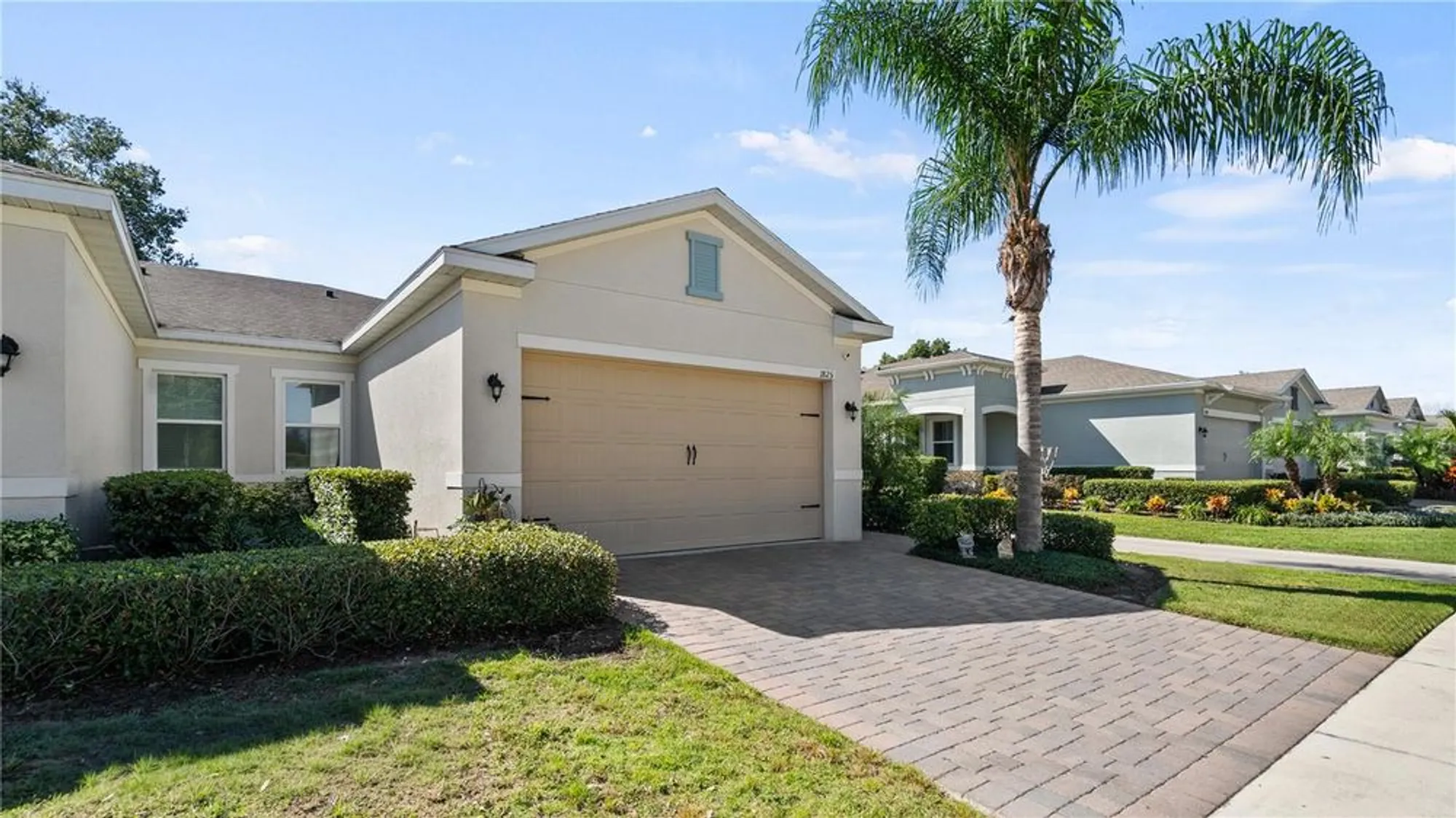 Property Slideshow image 4 of 90 | 1825 flora pass pl, Kissimmee, FL, 34747