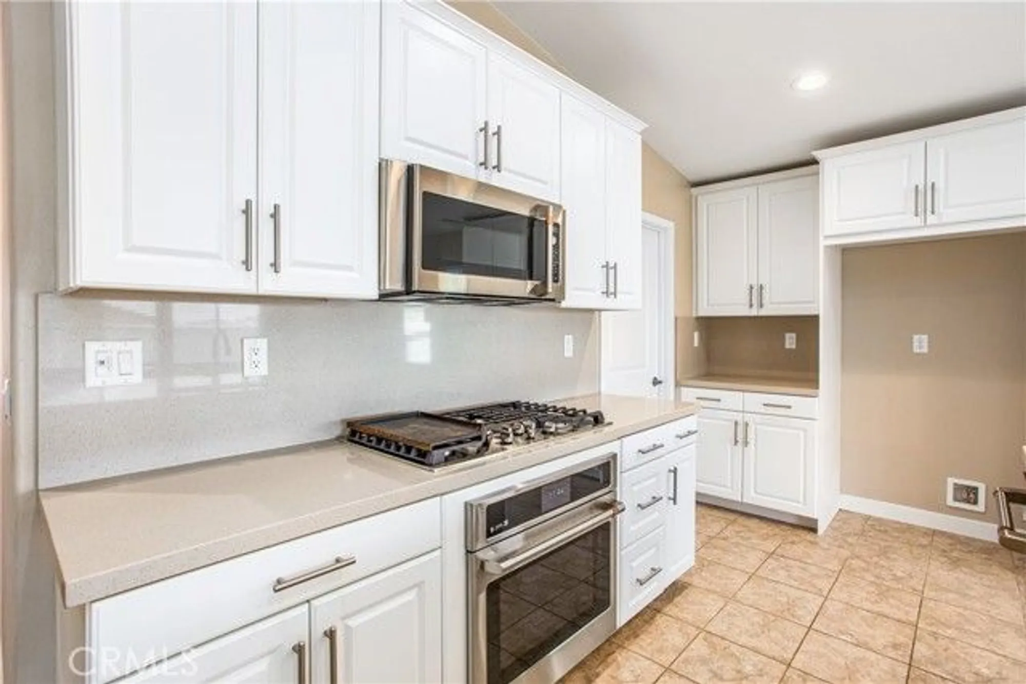 Property Slideshow image 13 of 45 | 1567 park haven dr, Beaumont, CA, 92223