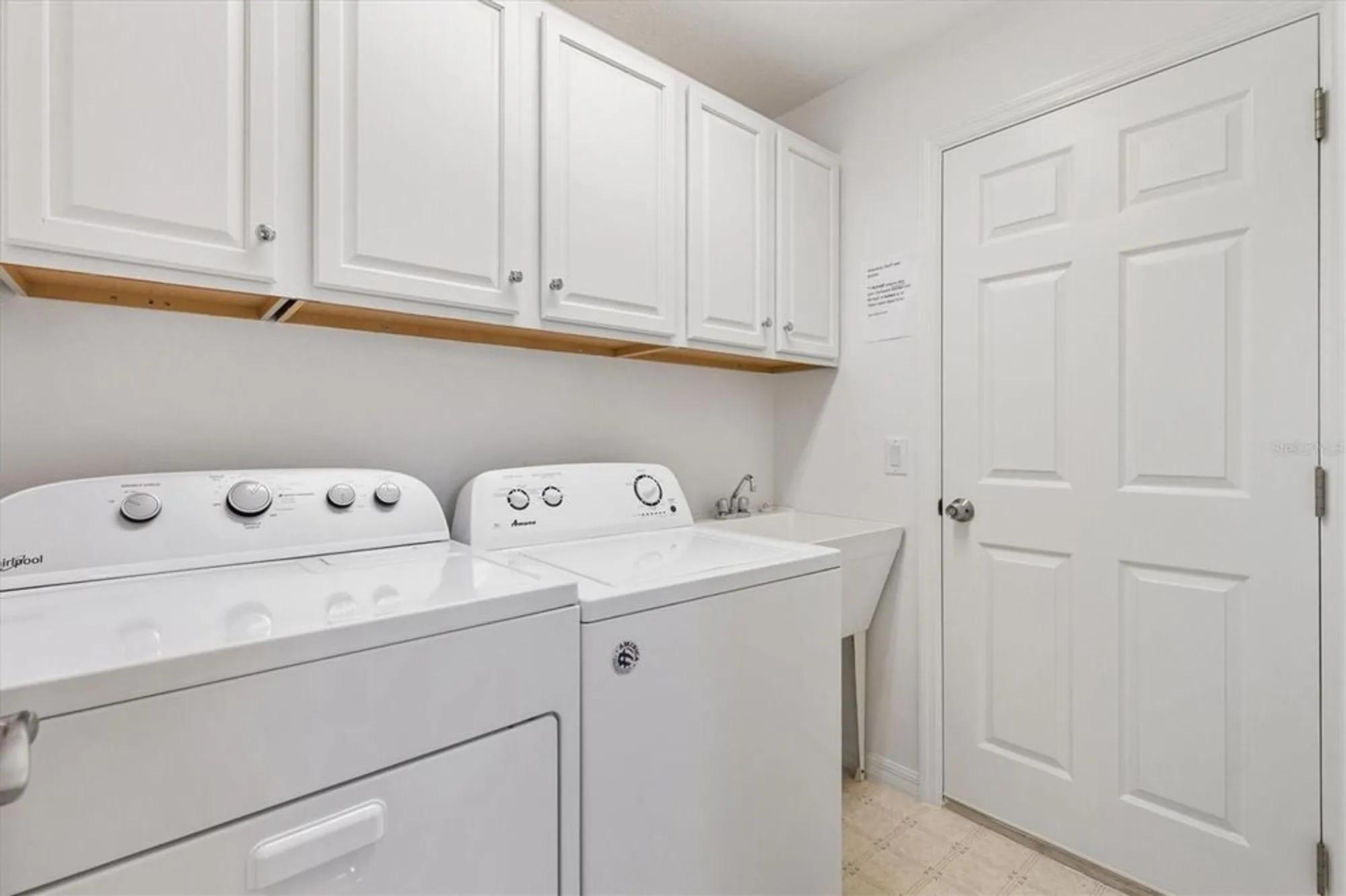 Property Slideshow image 26 of 34 | 17107 se 93rd exeter ct, The Villages, FL, 32162