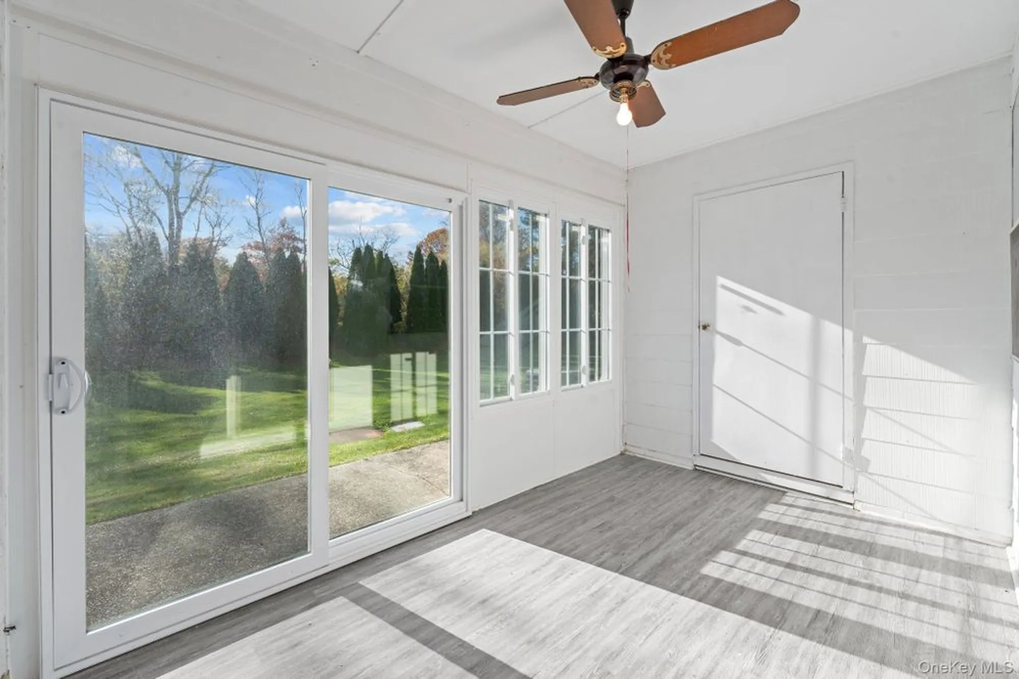 Property Slideshow image 14 of 16 | 49 freedom ln, Coram, NY, 11727