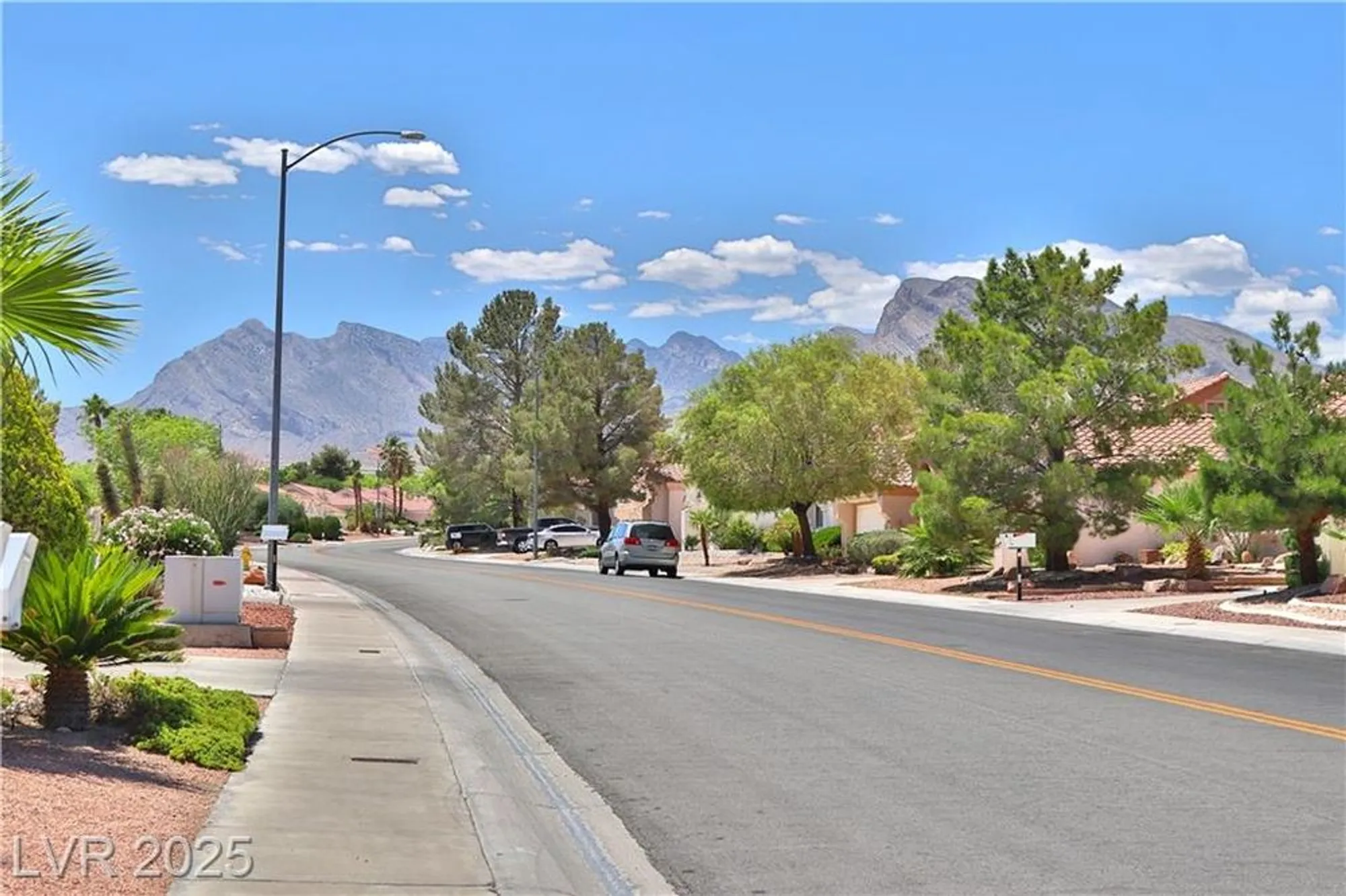 Property Slideshow image 13 of 39 | 9509 sundial dr, Las Vegas, NV, 89134