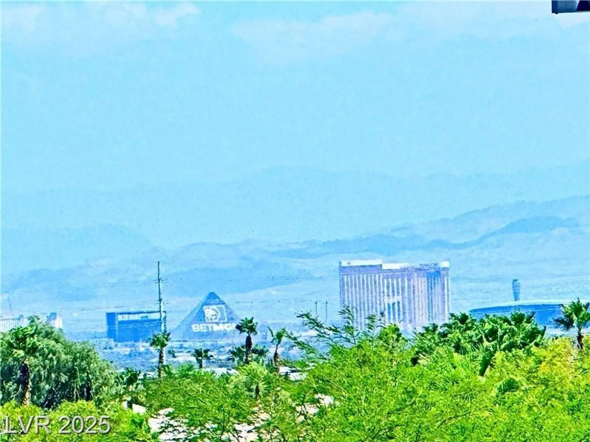 Property Slideshow image 8 of 10 | 10879 artesano ave, Las Vegas, NV, 89135