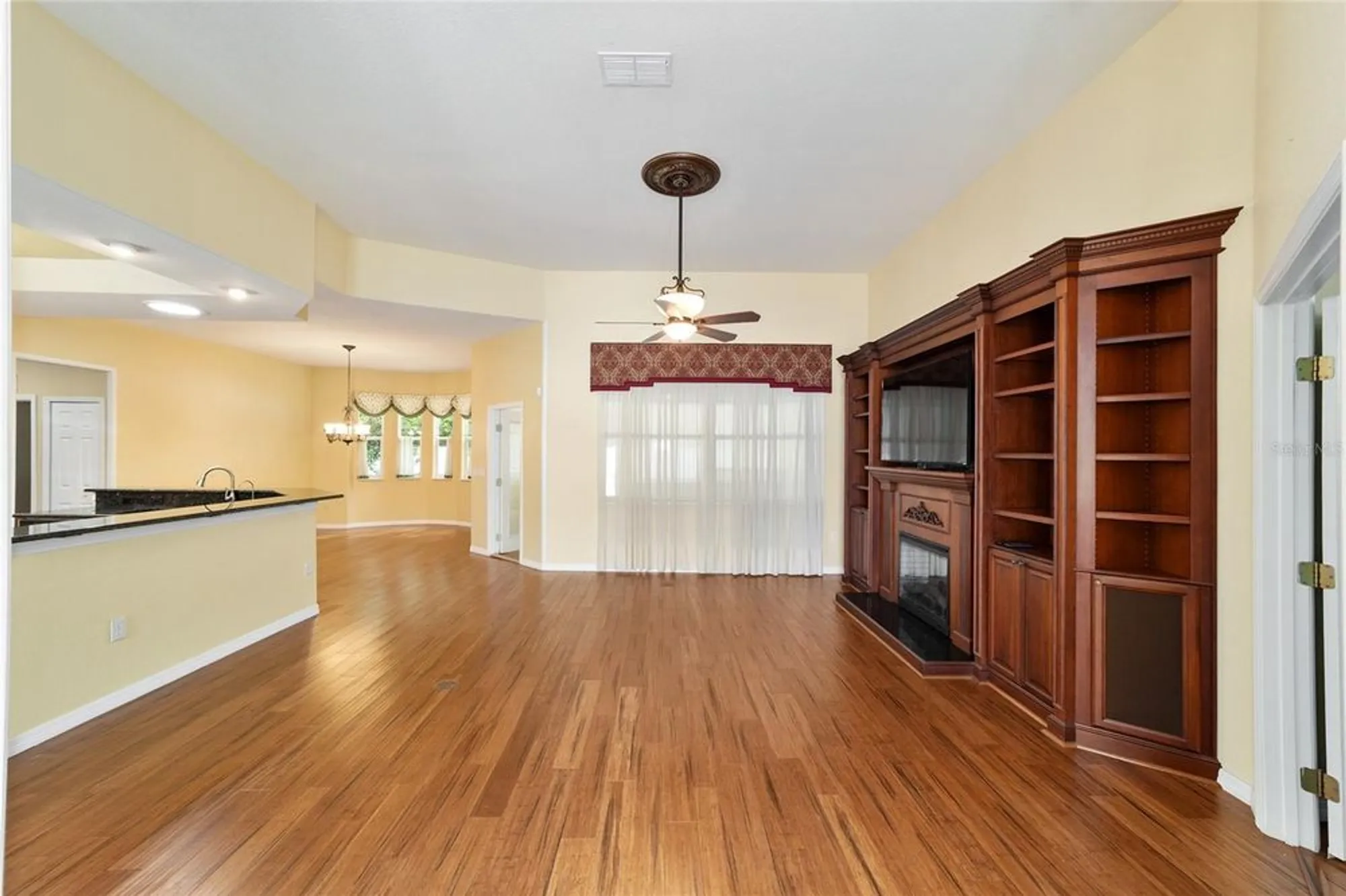 Property Slideshow image 9 of 49 | 11017 sw 71st cir, Ocala, FL, 34476