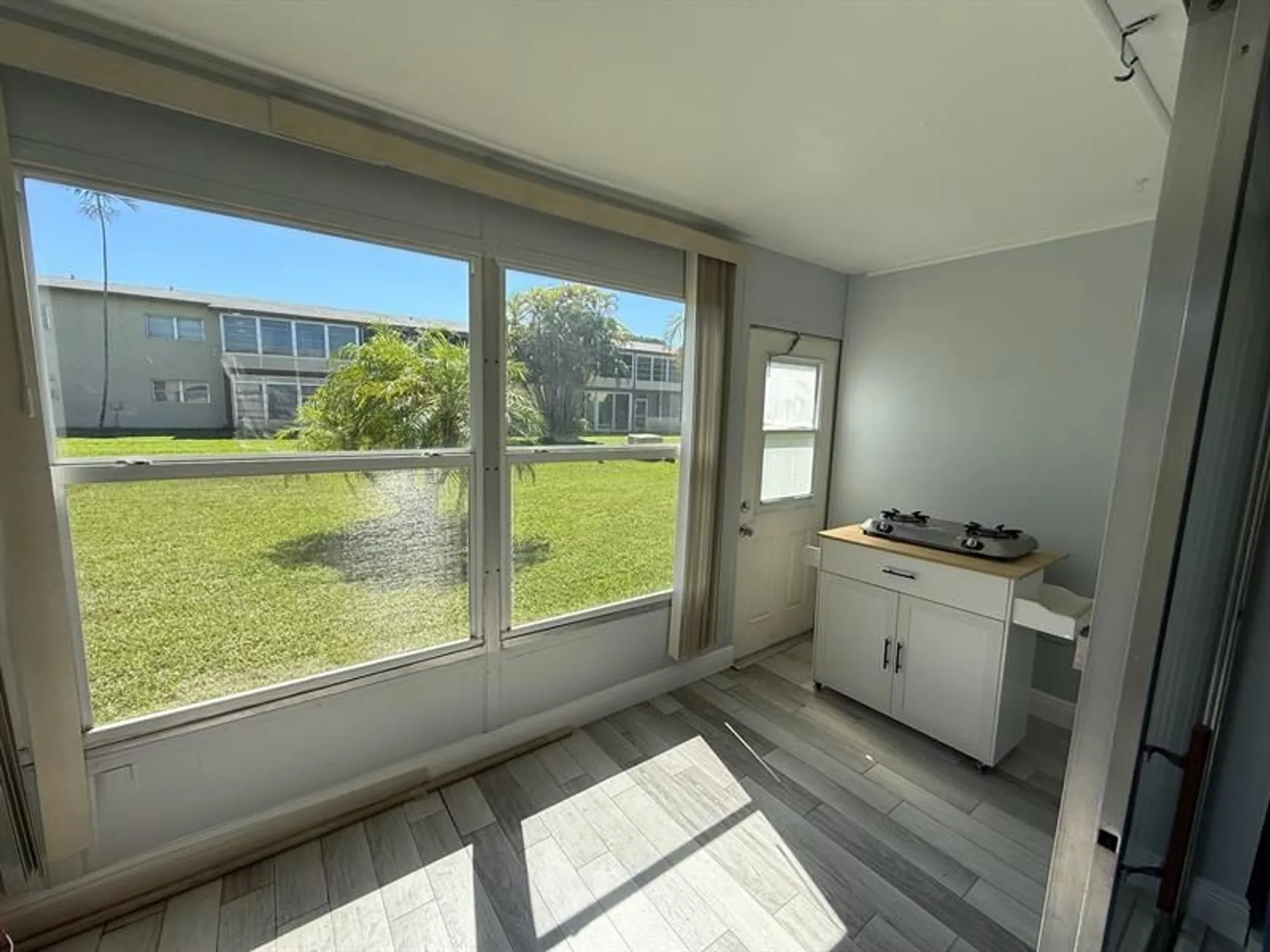 Property Slideshow image 13 of 30 | 7300 nw 5th pl apt 103, Margate, FL, 33063