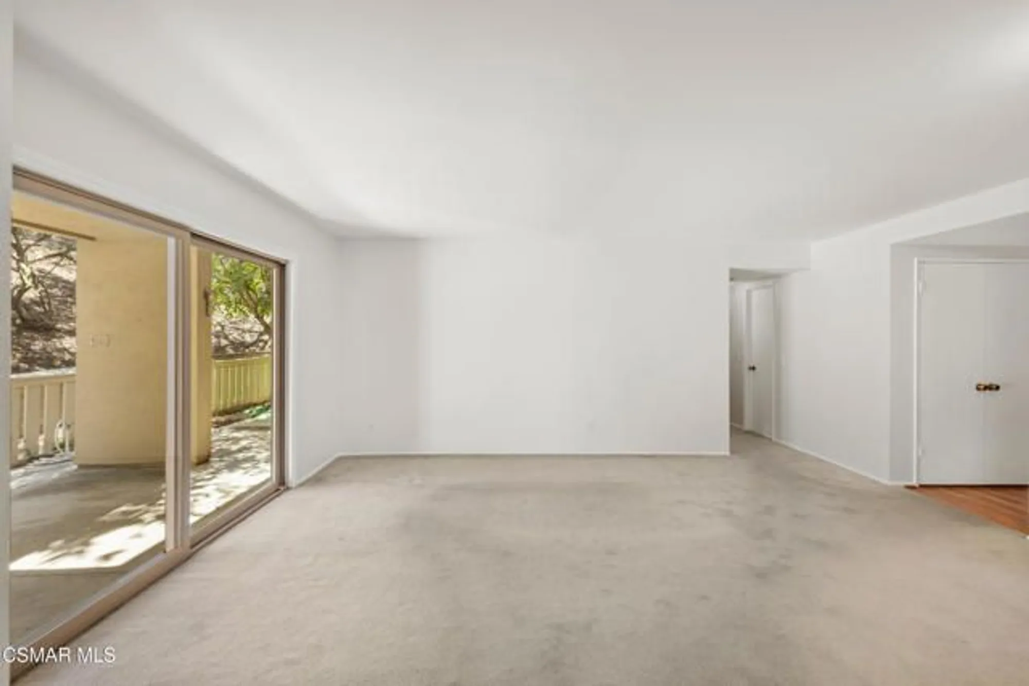 Property Slideshow image 12 of 62 | 224 oakleaf dr 105, Thousand Oaks, CA, 91360