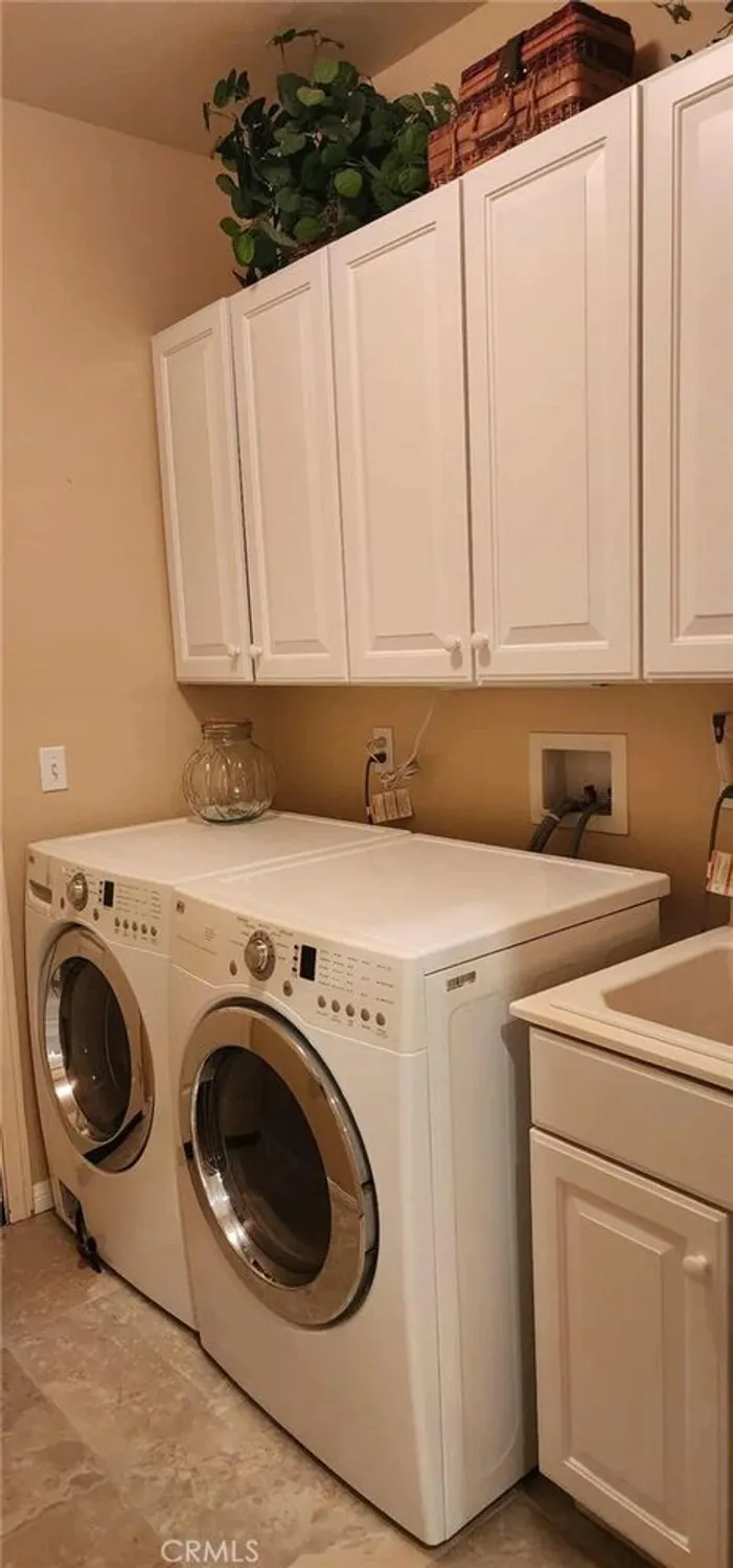 Property Slideshow image 12 of 74 | 2036 melbourne cir, Banning, CA, 92220