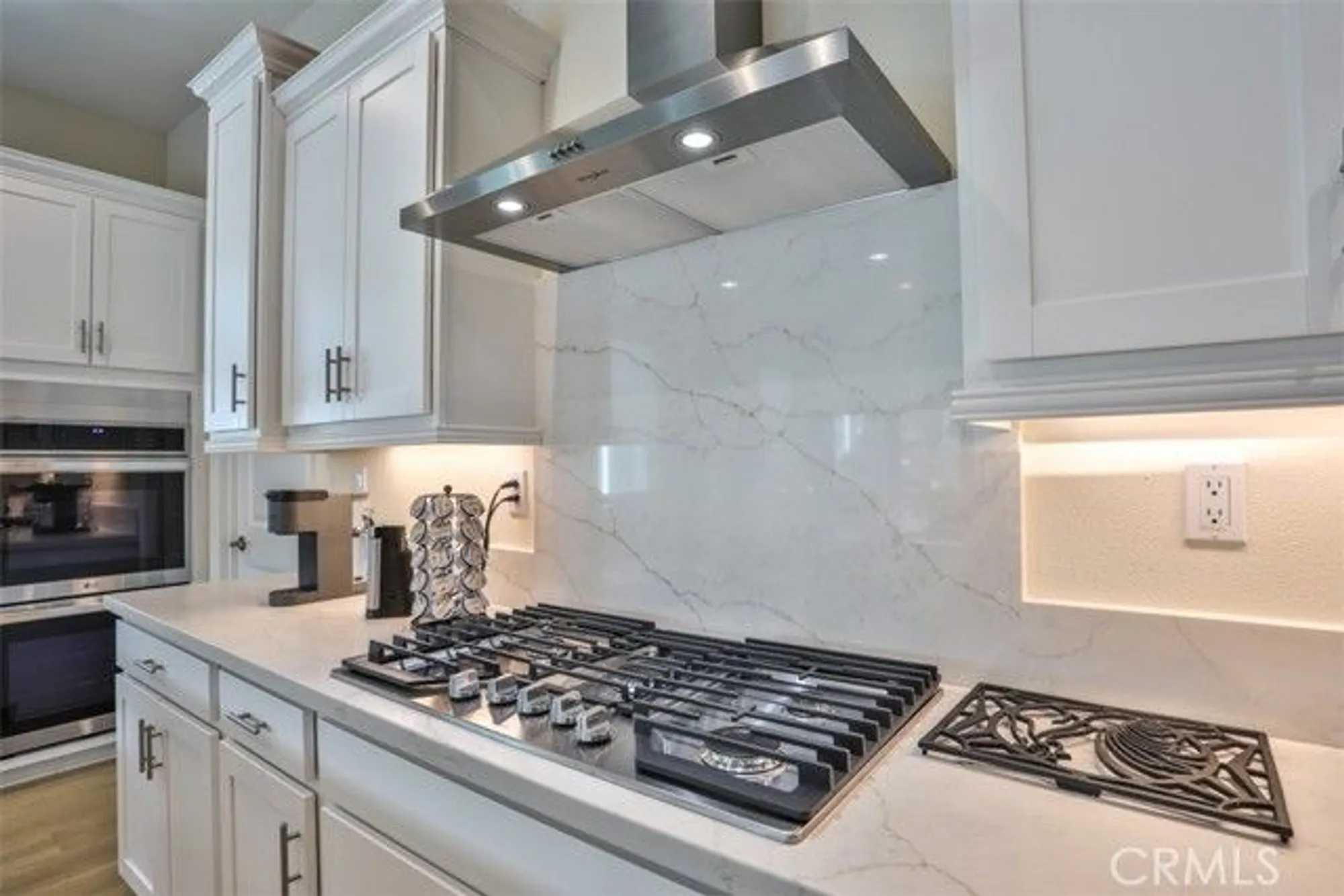 Property Slideshow image 5 of 31 | 11868 discovery ct, Corona, CA, 92883