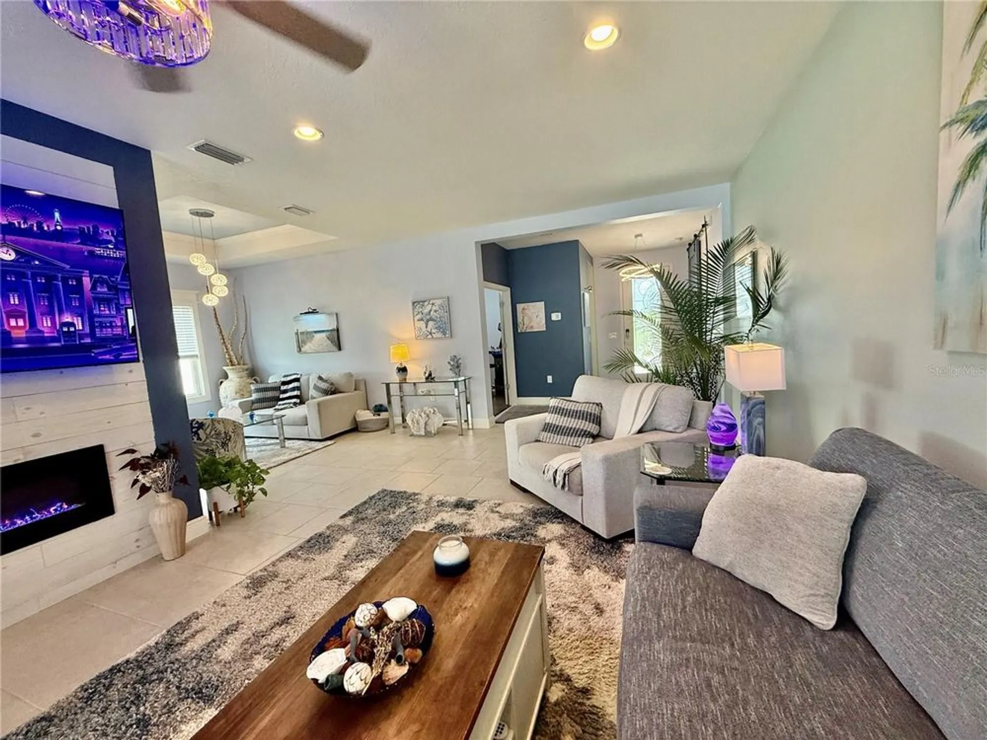 Property Slideshow image 12 of 65 | 12272 stuart dr, Venice, FL, 34293
