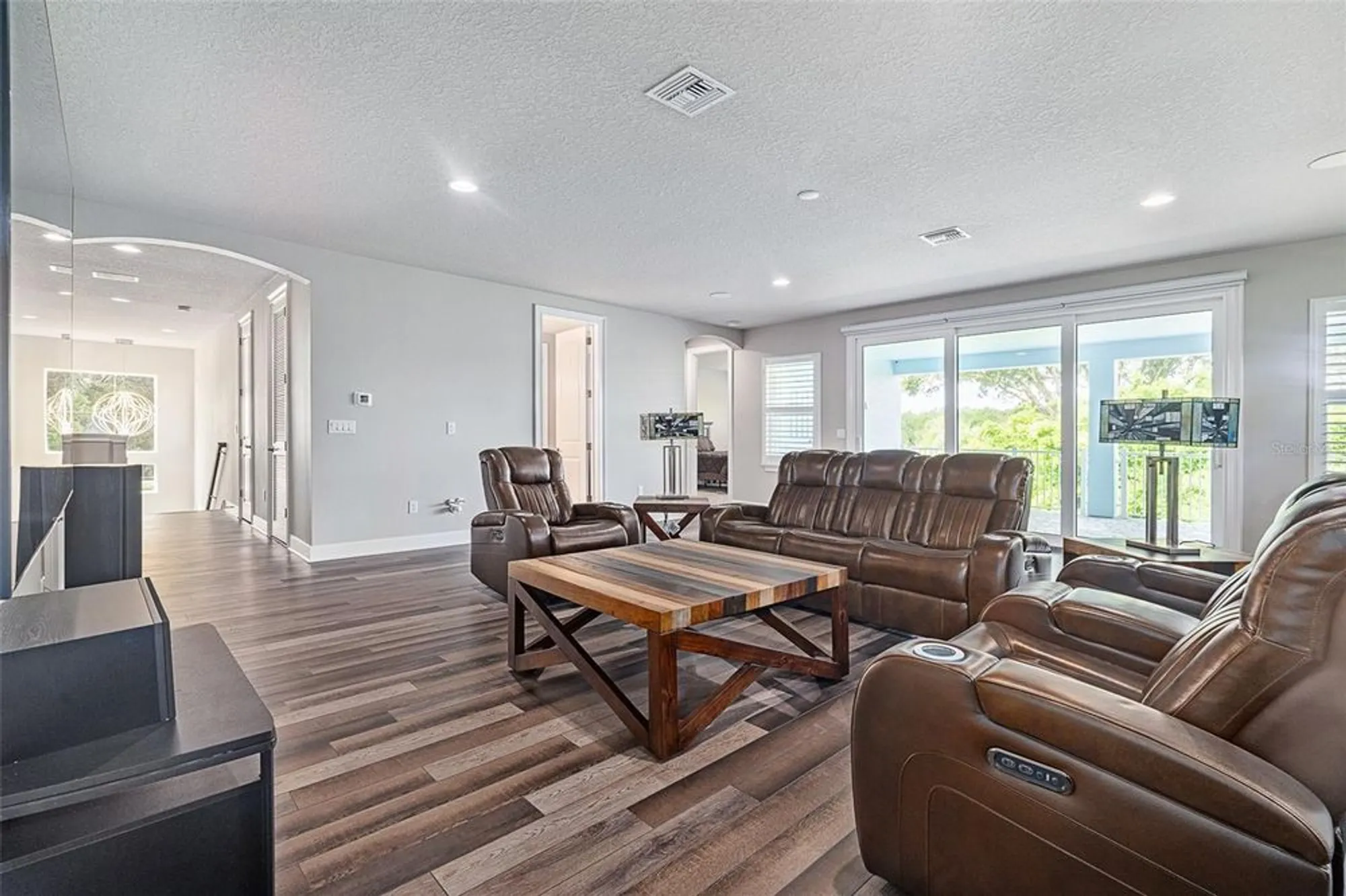 Property Slideshow image 52 of 100 | 998 downshire ln, Ormond Beach, FL, 32174