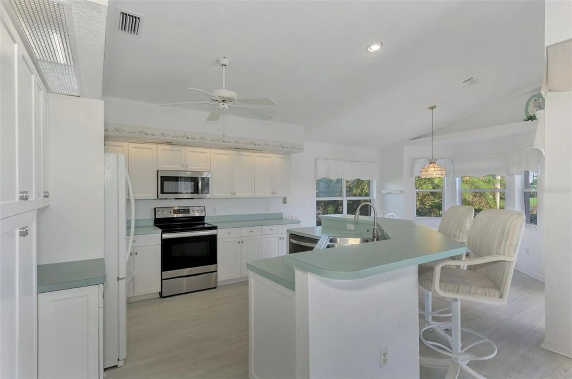 Property Slideshow image 13 of 77 | 3270 bay ridge way, Port Charlotte, FL, 33953