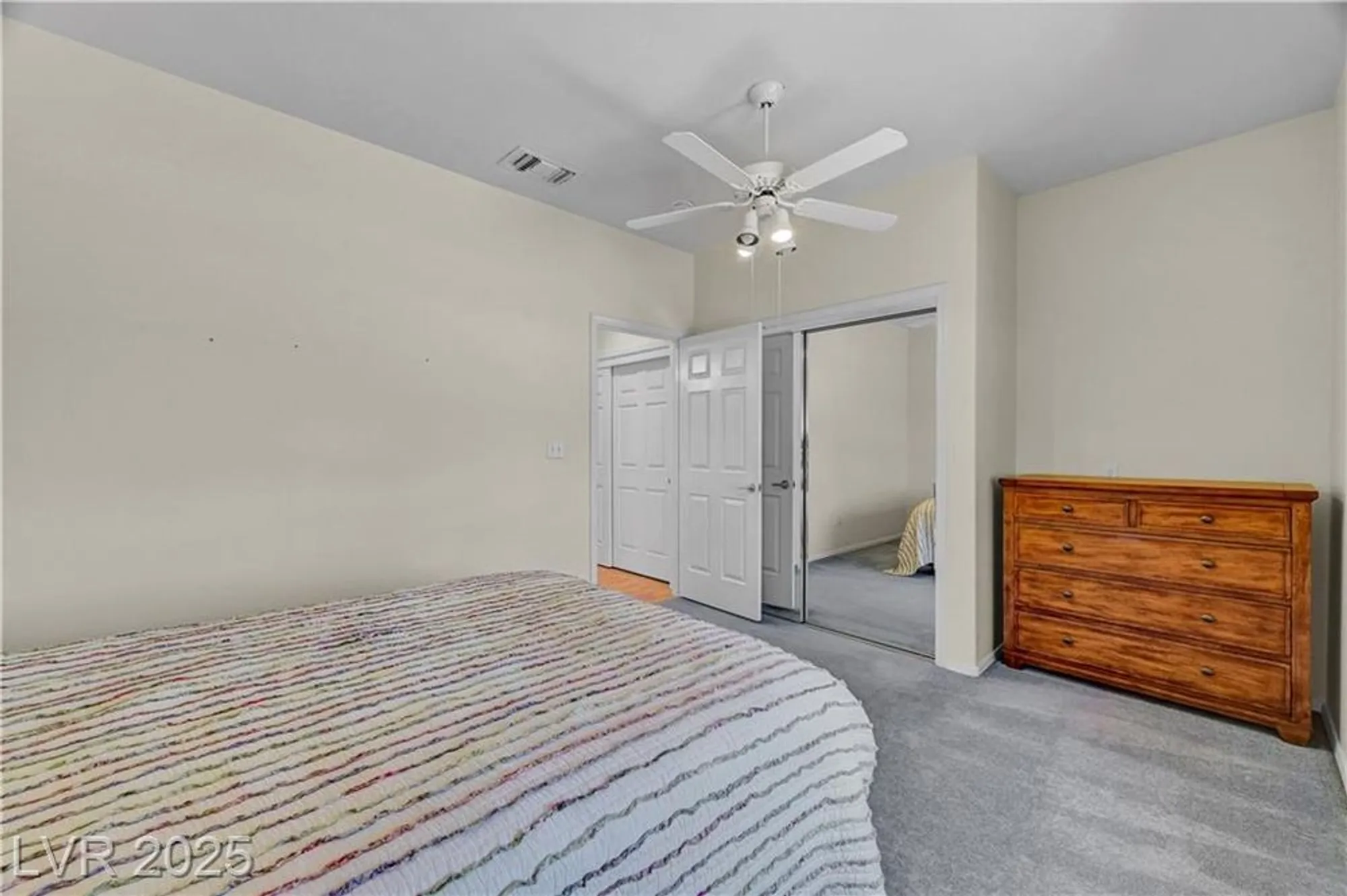 Property Slideshow image 30 of 78 | 10020 villa ridge dr, Las Vegas, NV, 89134