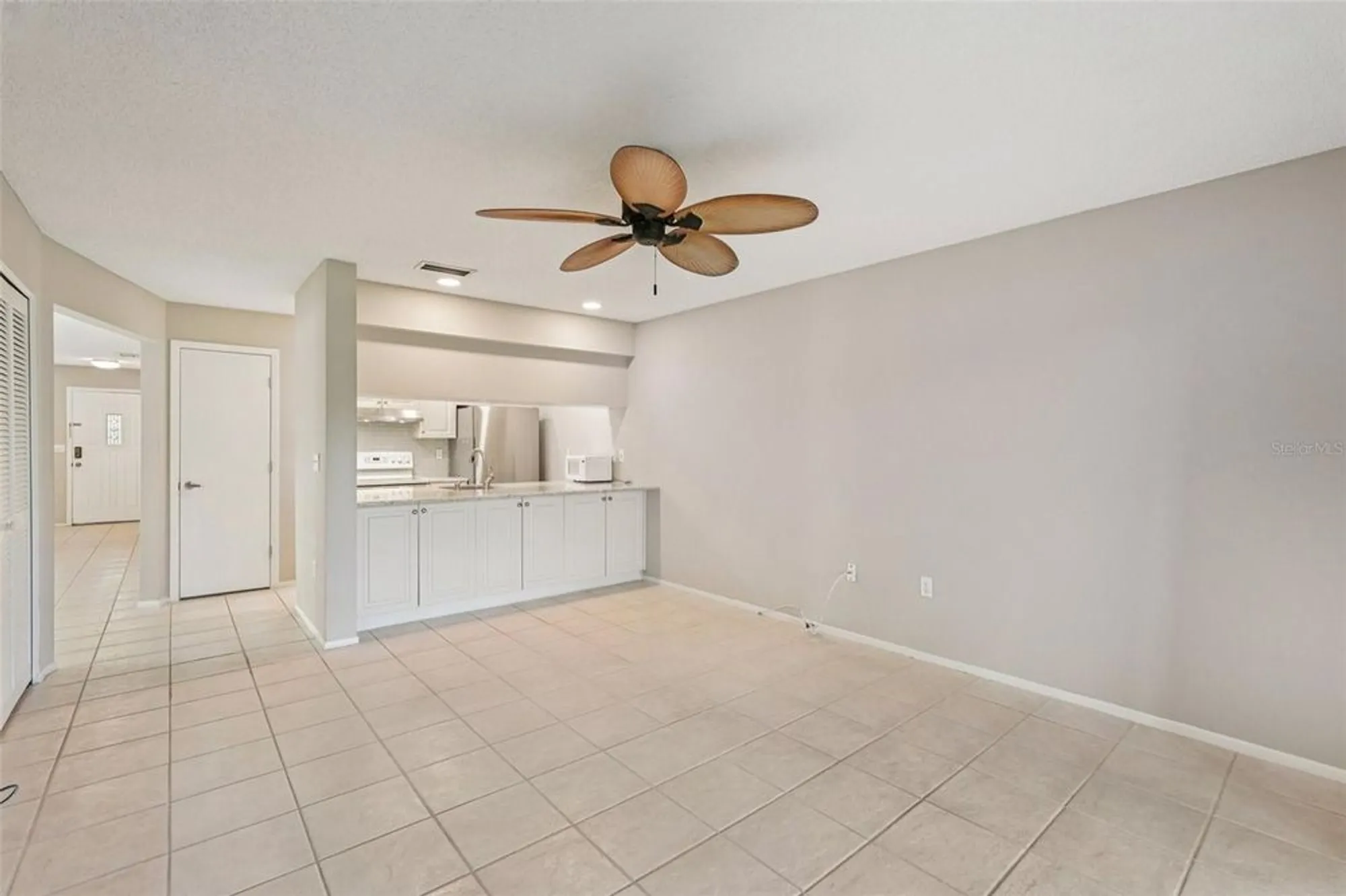 Property Slideshow image 12 of 47 | 5755 avista dr # 5755, Sarasota, FL, 34243