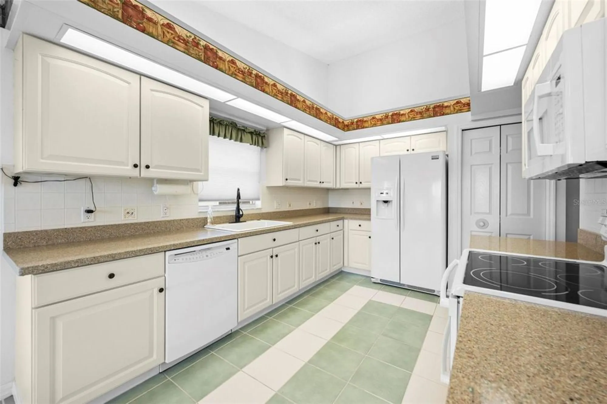 Property Slideshow image 21 of 55 | 11231 sun tree rd, Hudson, FL, 34667