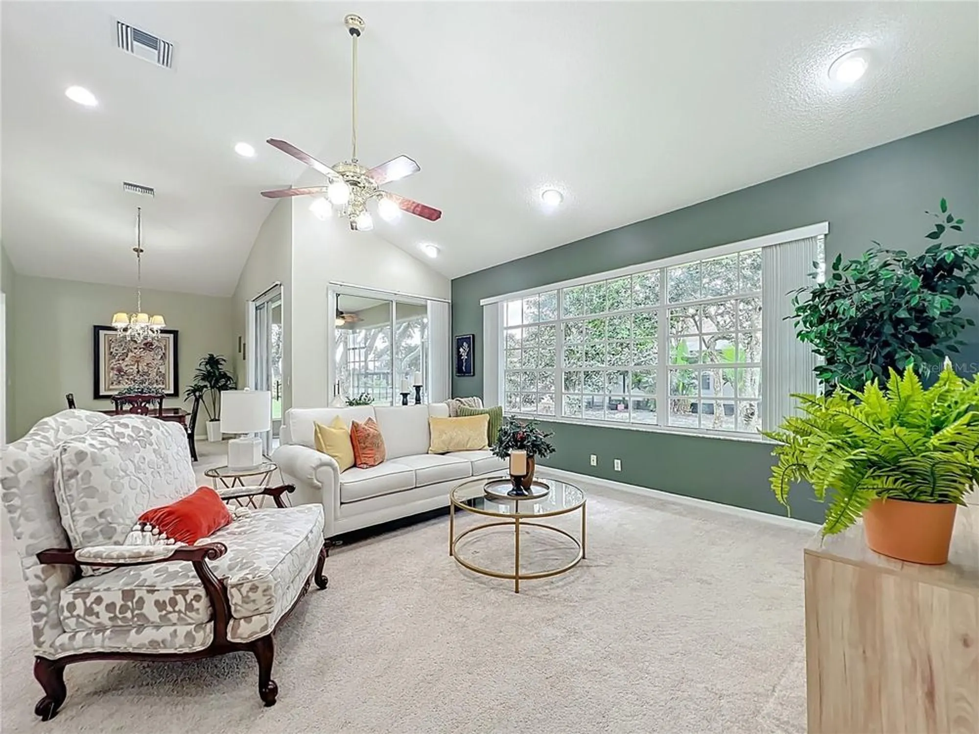 Property Slideshow image 15 of 73 | 5902 princess diana ct, Leesburg, FL, 34748