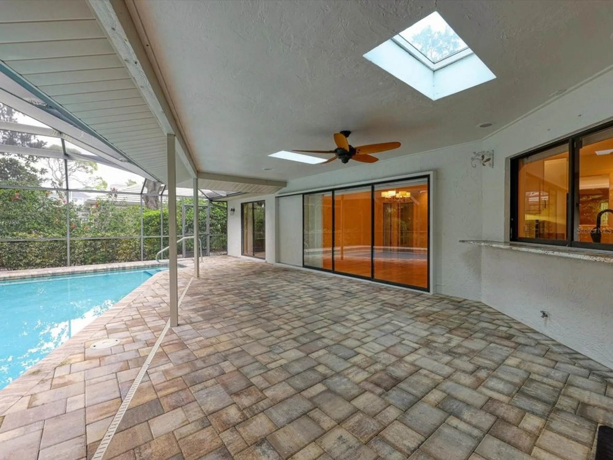 Property Slideshow image 10 of 46 | 1612 pine harrier cir, Sarasota, FL, 34231