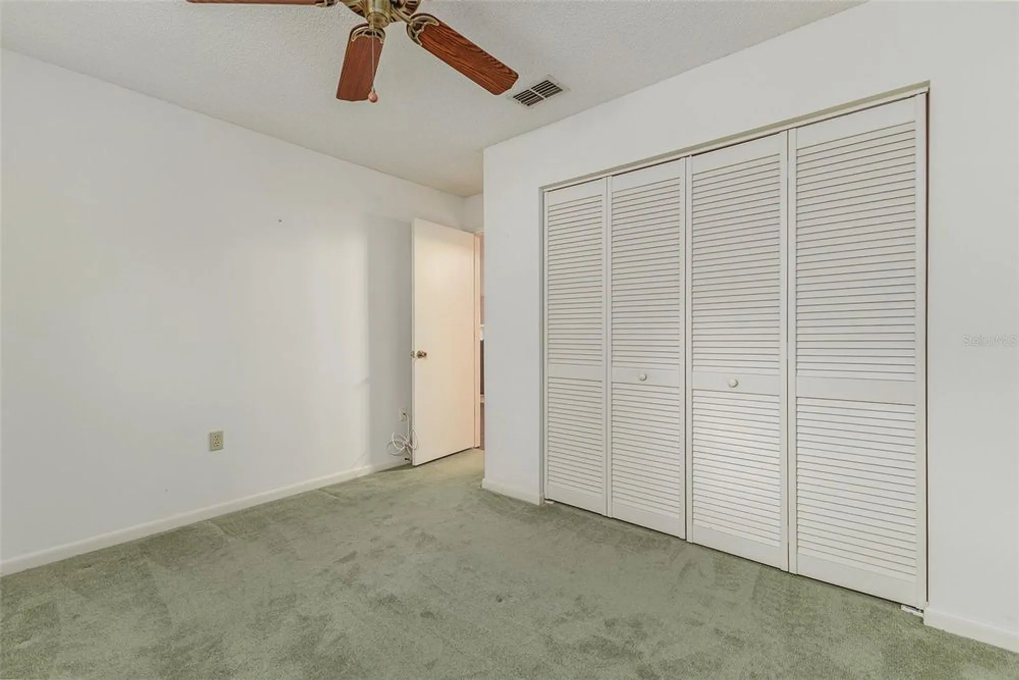 Property Slideshow image 22 of 40 | 4926 pleasant hollow trl, Lakeland, FL, 33811