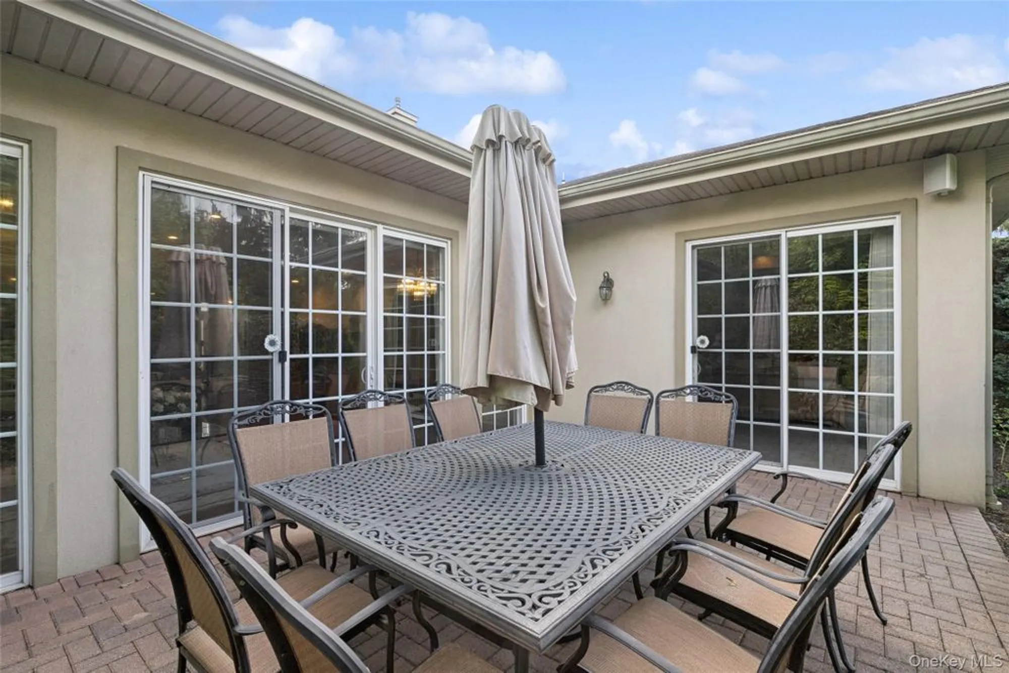 Property Slideshow image 31 of 31 | 382 altessa blvd, Melville, NY, 11747