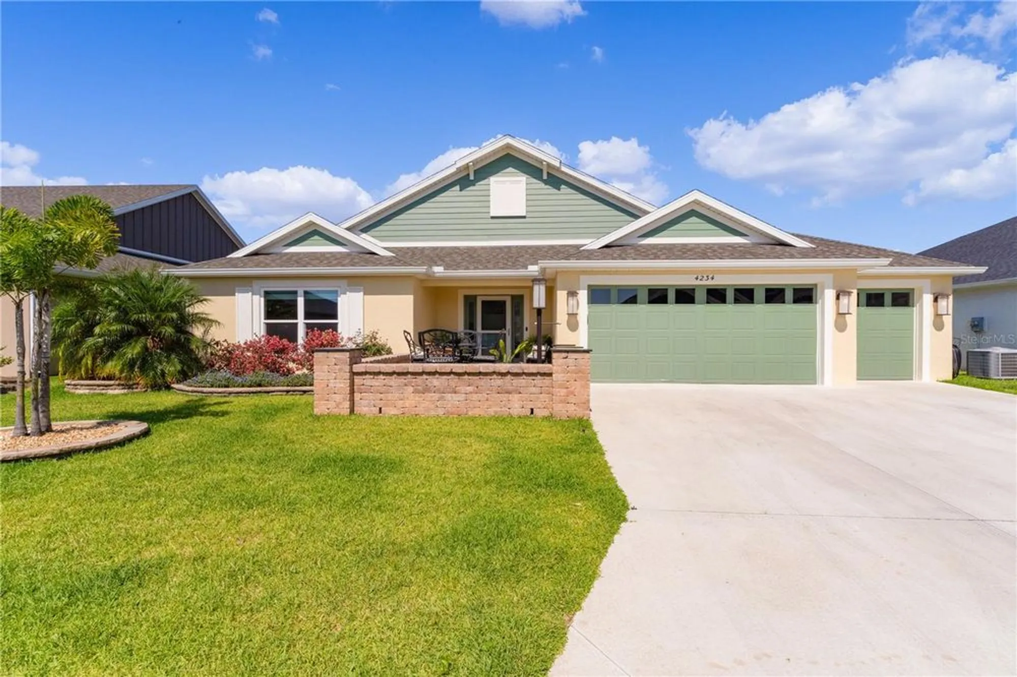 Property Slideshow image 3 of 43 | 4234 mccloy ave, The Villages, FL, 32163