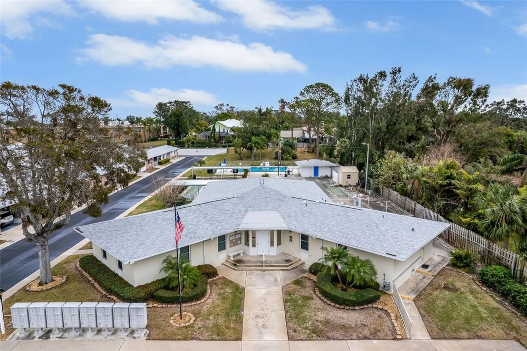 Property Slideshow image 19 of 27 | 12400 park blvd 206, Seminole, FL, 33772