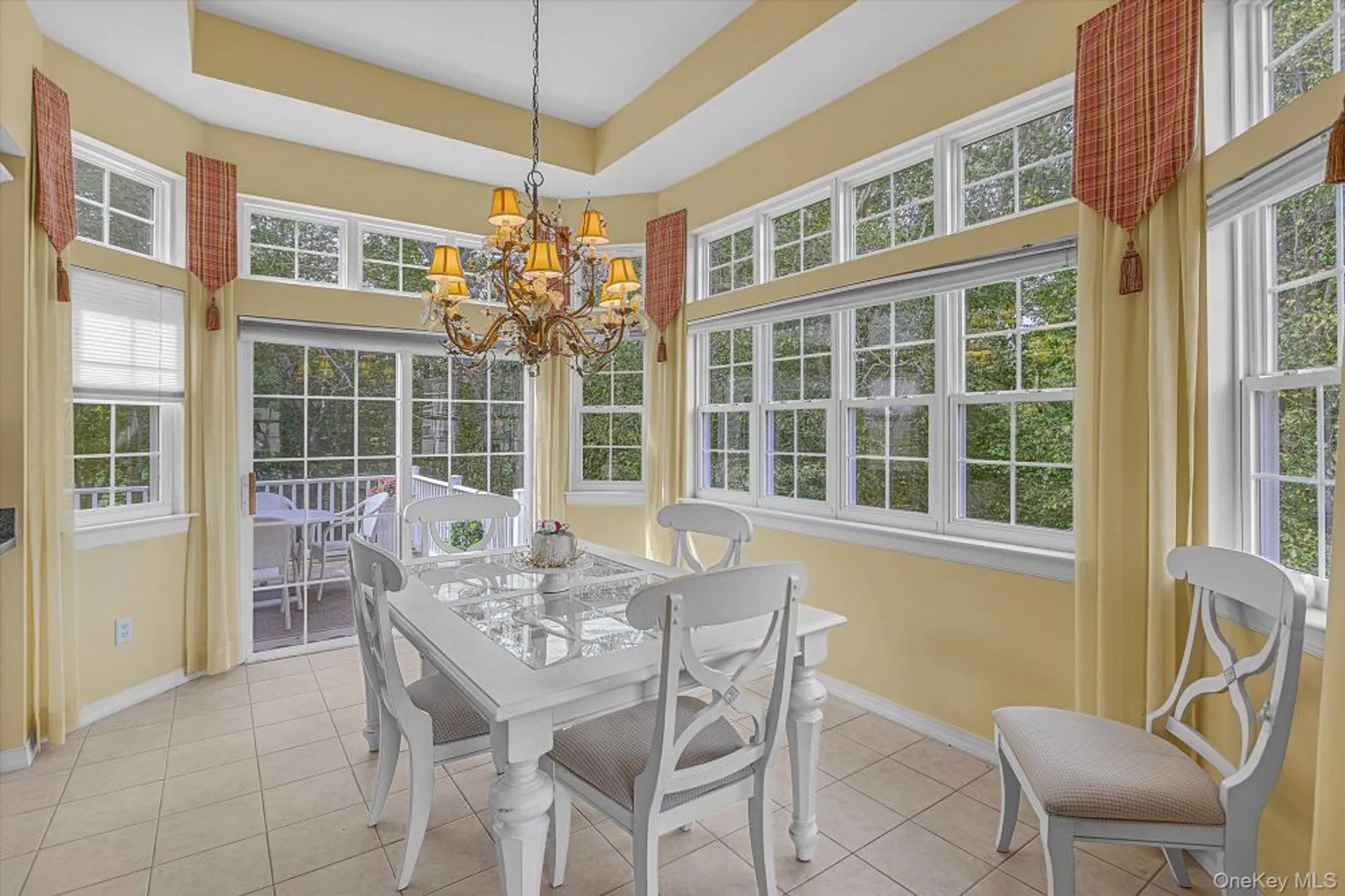 Property Slideshow image 9 of 23 | 4006 saint andrews ave, Riverhead, NY, 11901