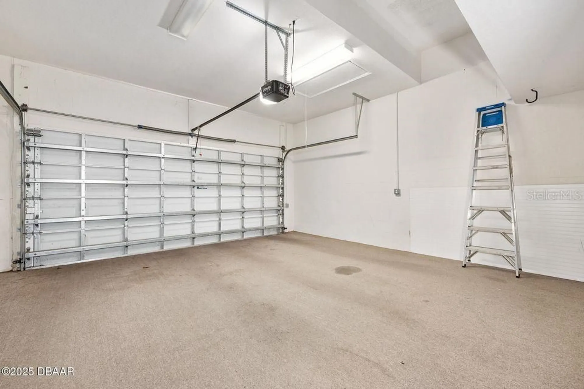 Property Slideshow image 33 of 70 | 3132 connemara dr, Ormond Beach, FL, 32174