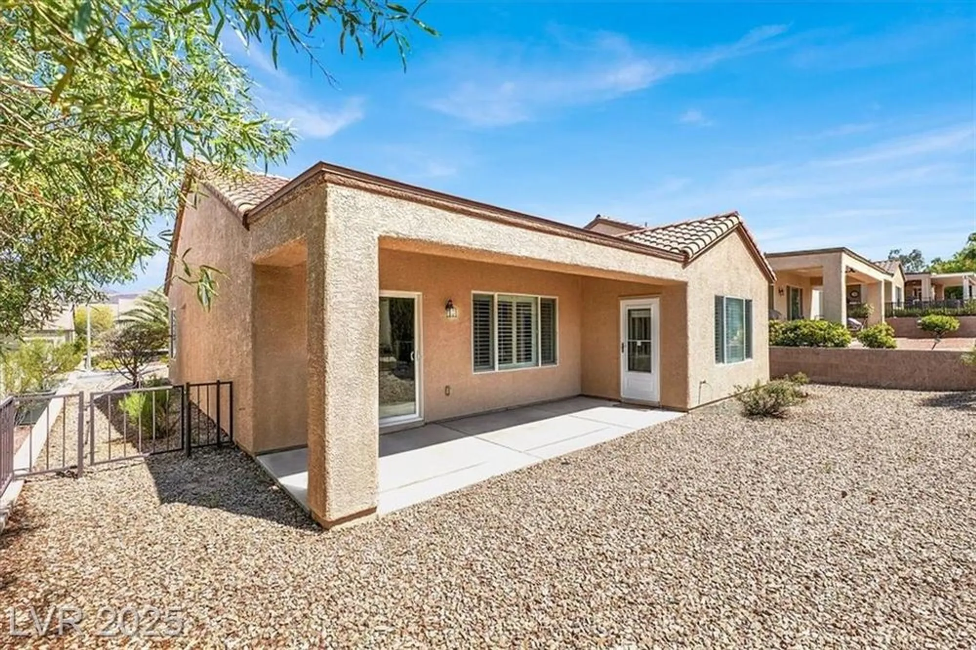 Property Slideshow image 22 of 24 | 2101 sawtooth mountain dr, Henderson, NV, 89044