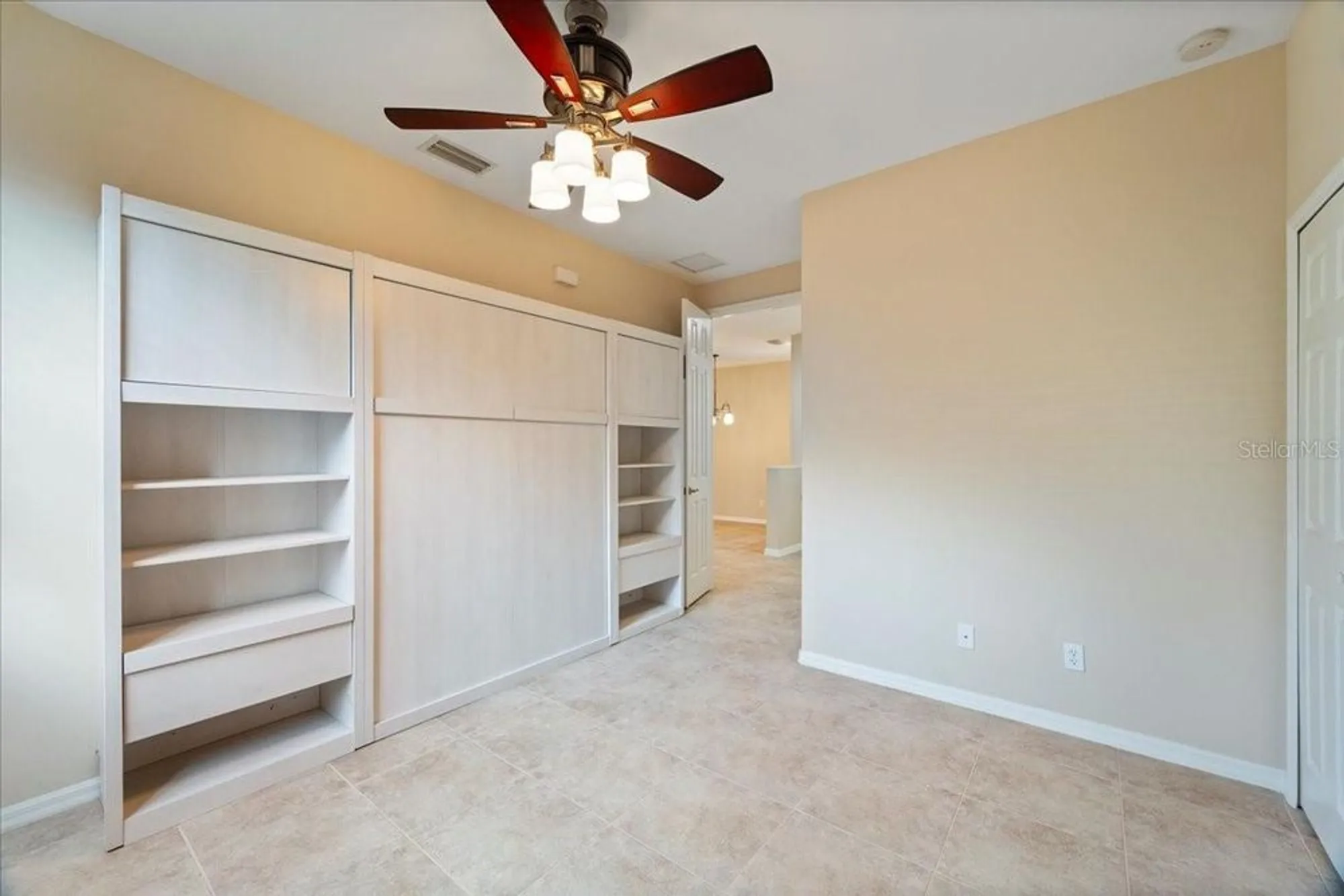 Property Slideshow image 25 of 39 | 10662 camarelle cir, Fort Myers, FL, 33913