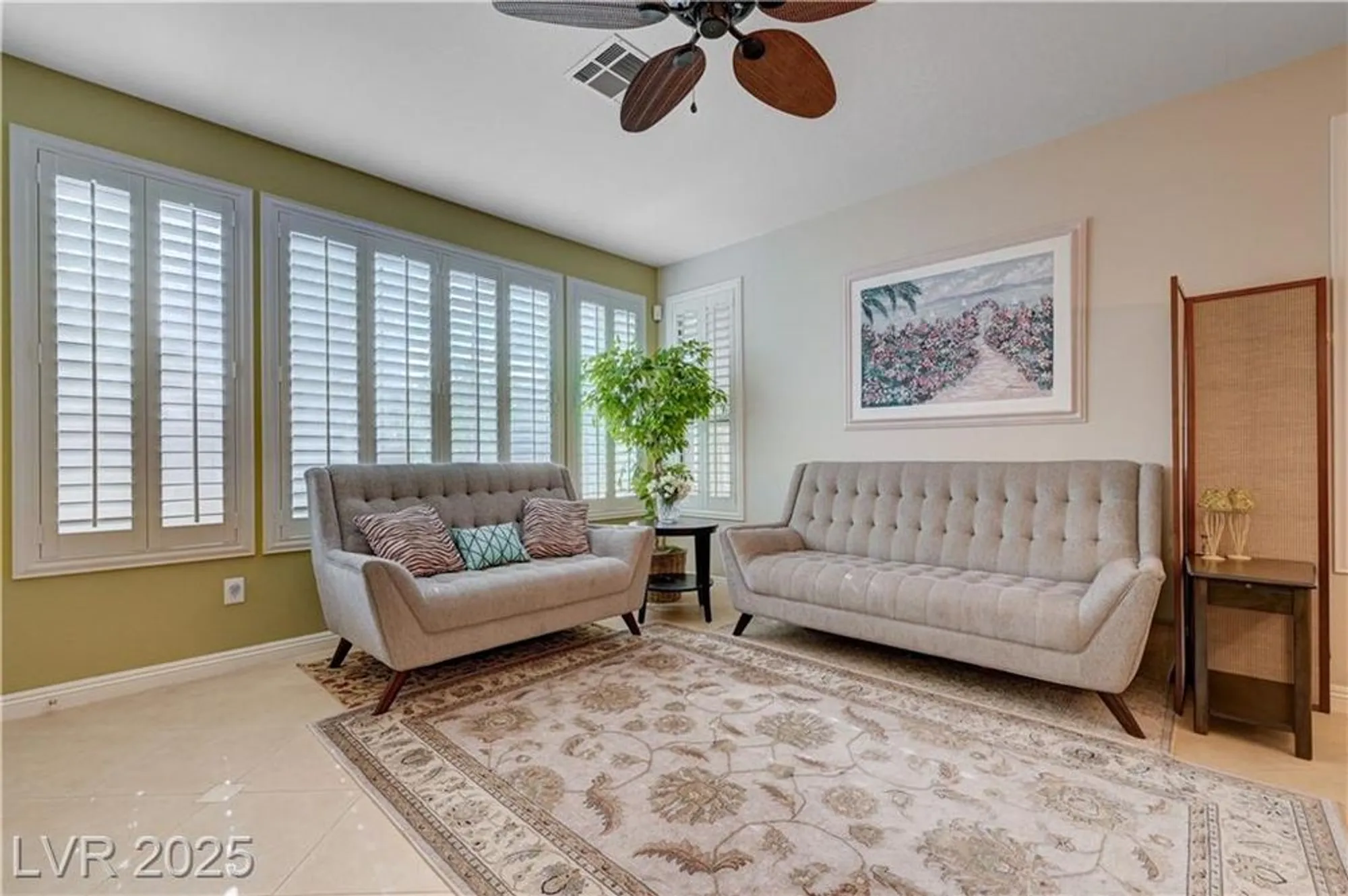 Property Slideshow image 12 of 99 | 10241 premia pl, Las Vegas, NV, 89135
