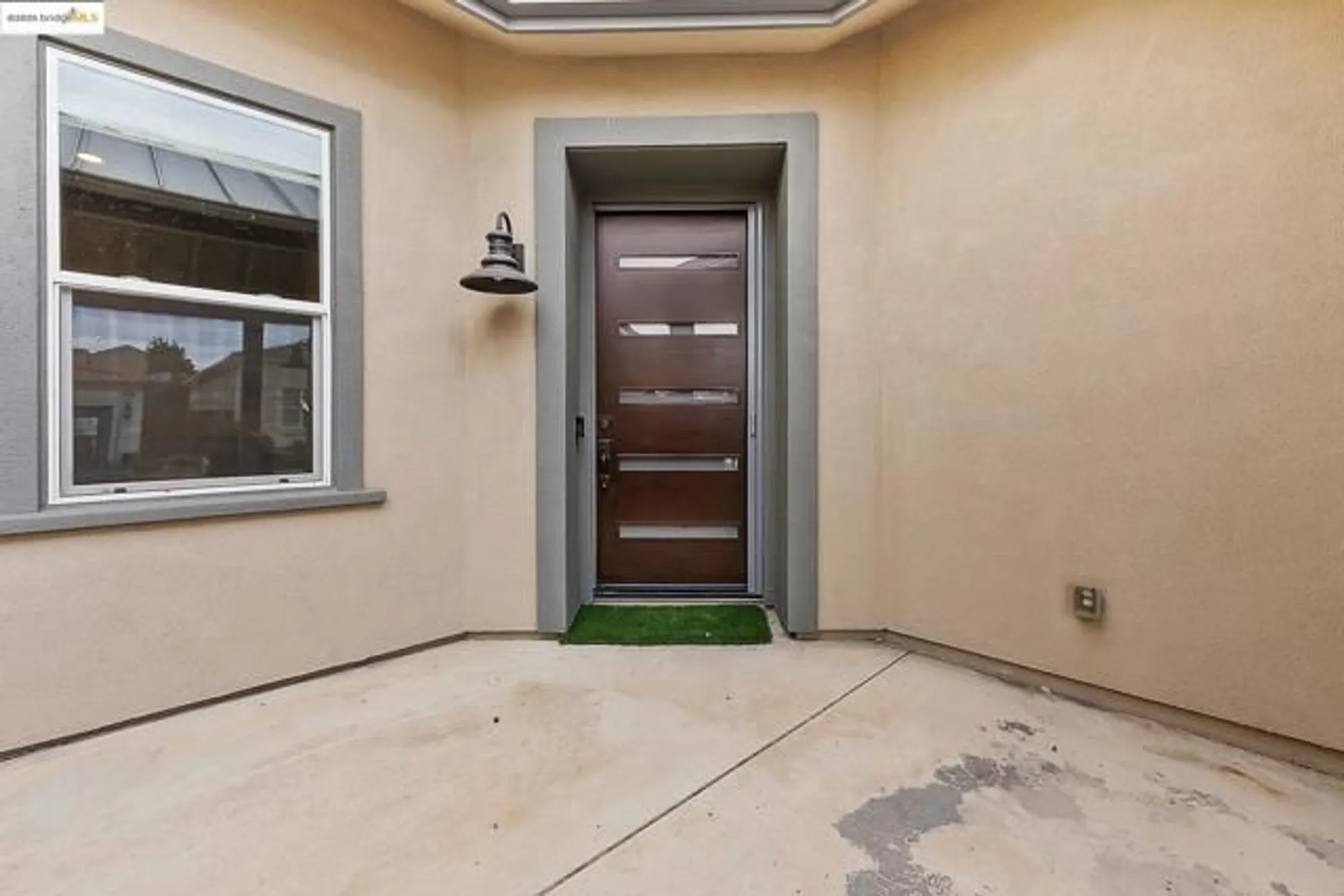 Property Slideshow image 7 of 60 | 1994 corsica way, Brentwood, CA, 94513