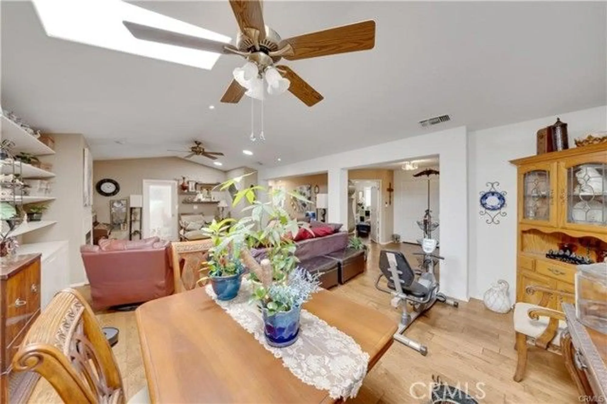 Property Slideshow image 9 of 44 | 40370 via francisco, Murrieta, CA, 92562