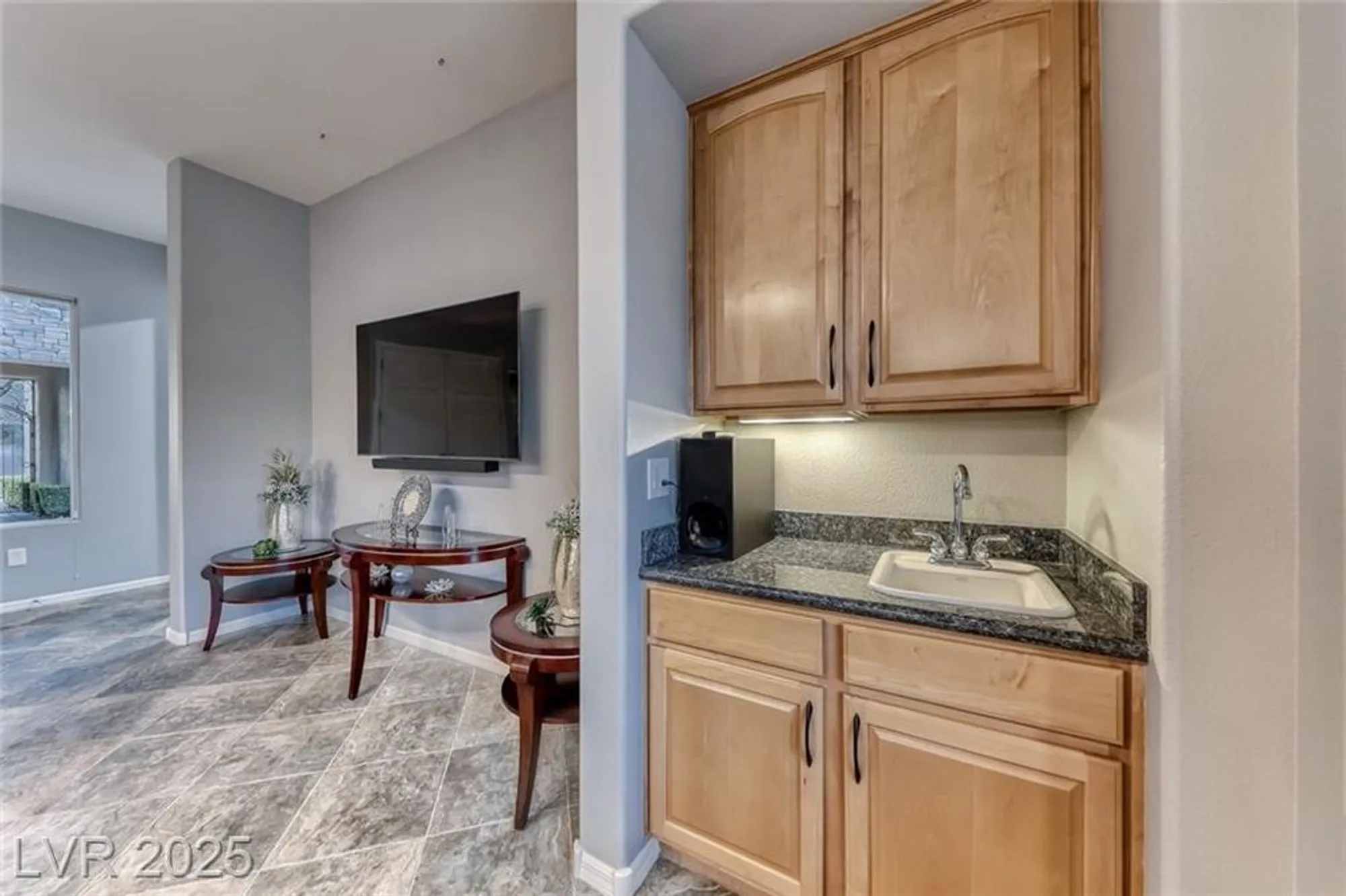 Property Slideshow image 19 of 67 | 2142 sandstone cliffs dr, Henderson, NV, 89044
