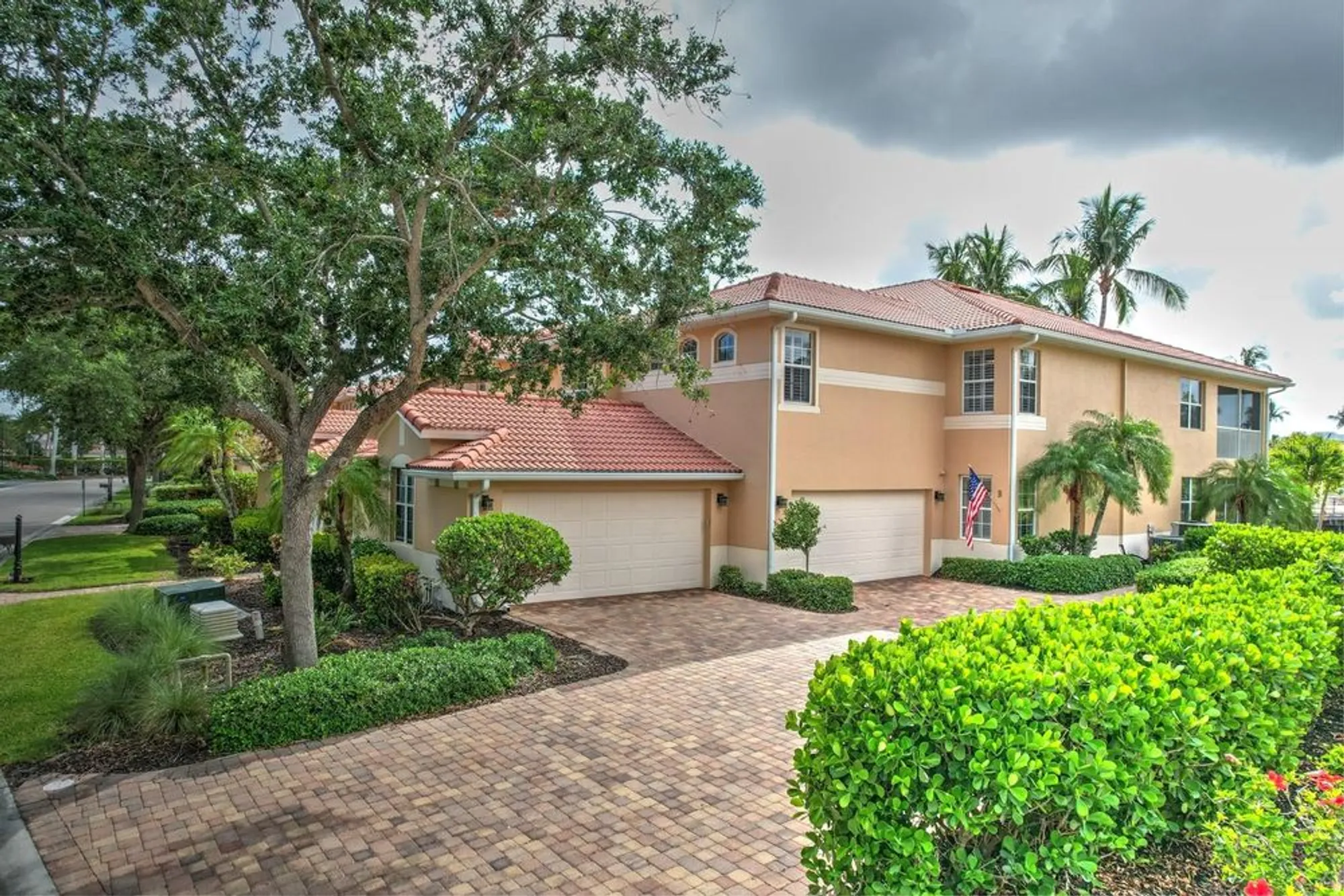 Property Slideshow image 2 of 61 | 3328 sunset key cir d, Punta Gorda, FL, 33955