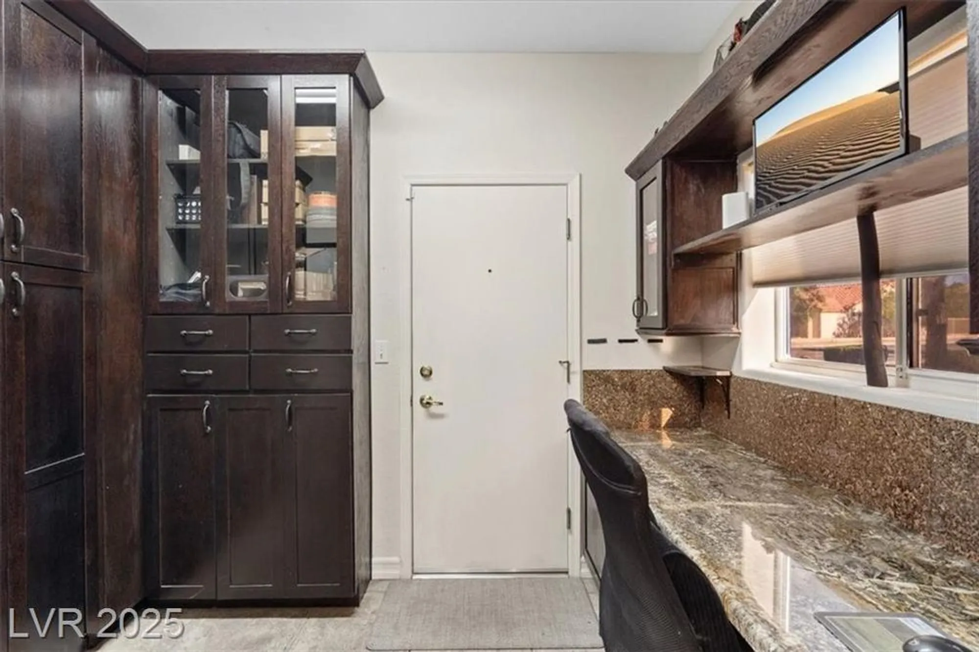 Property Slideshow image 19 of 37 | 2525 banora point dr, Las Vegas, NV, 89134