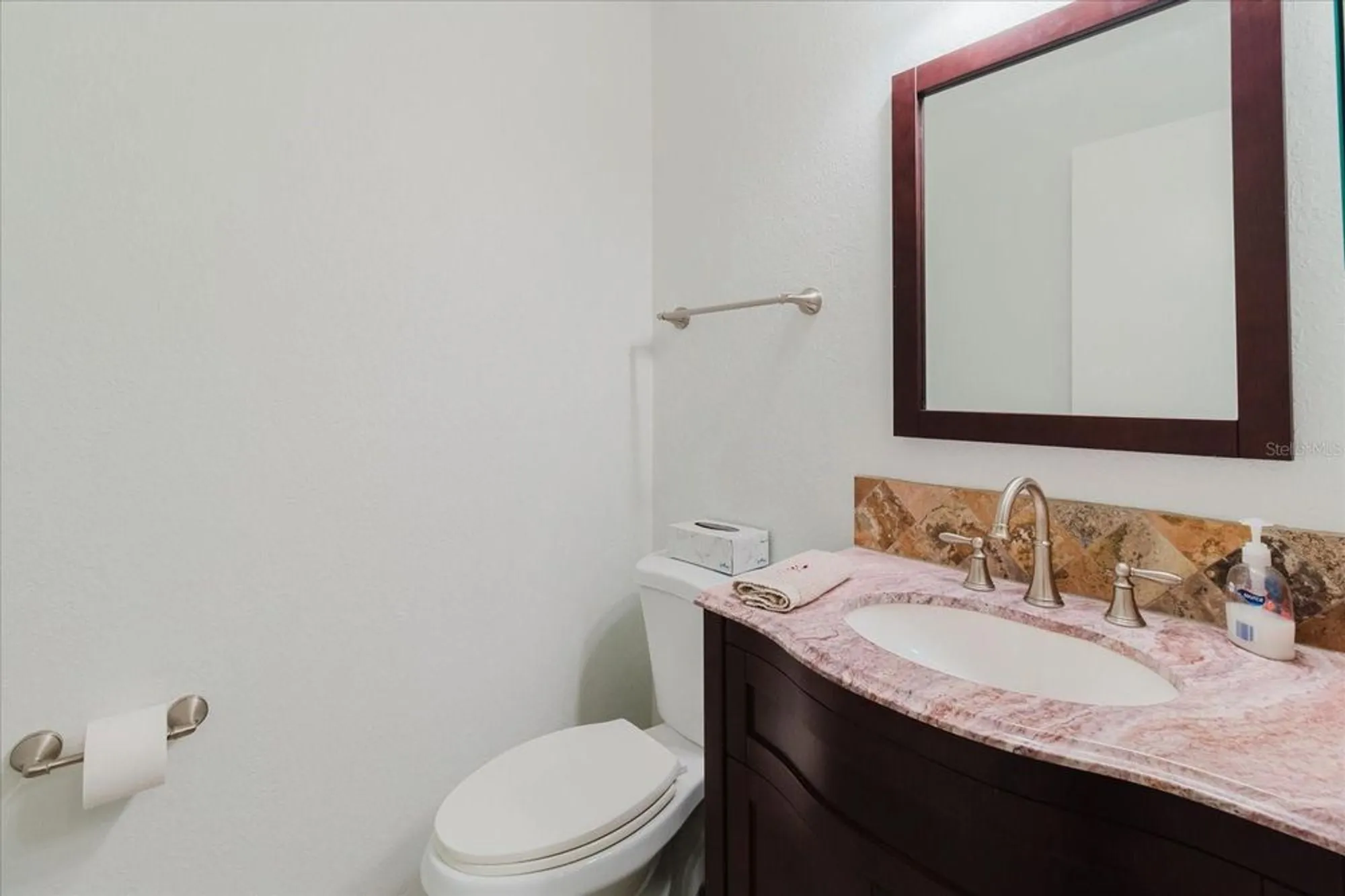 Property Slideshow image 28 of 63 | 2209 grenadier dr, Sun City Center, FL, 33573