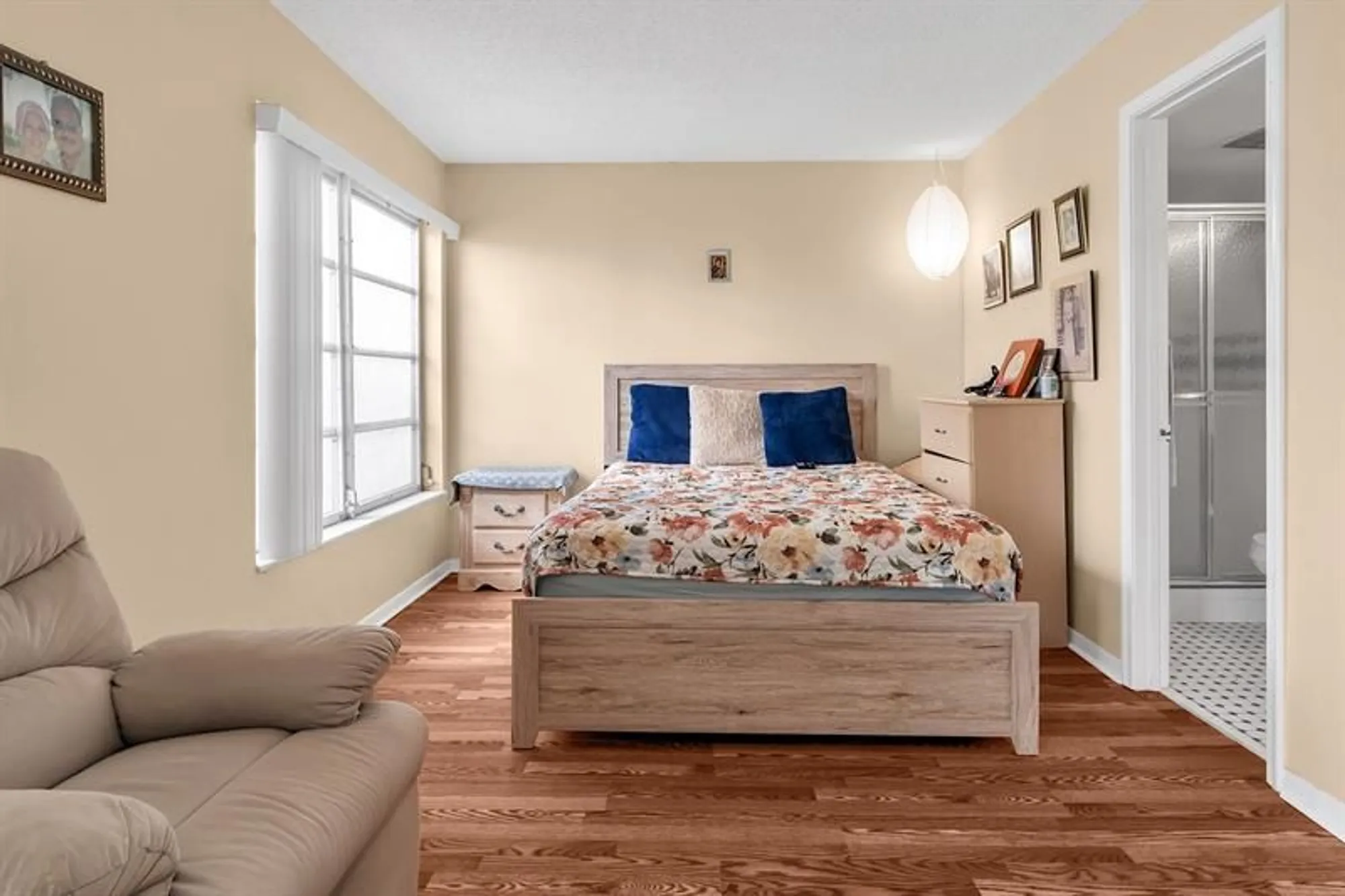 Property Slideshow image 22 of 43 | 3776 inverrary blvd 308r, Lauderhill, FL, 33319