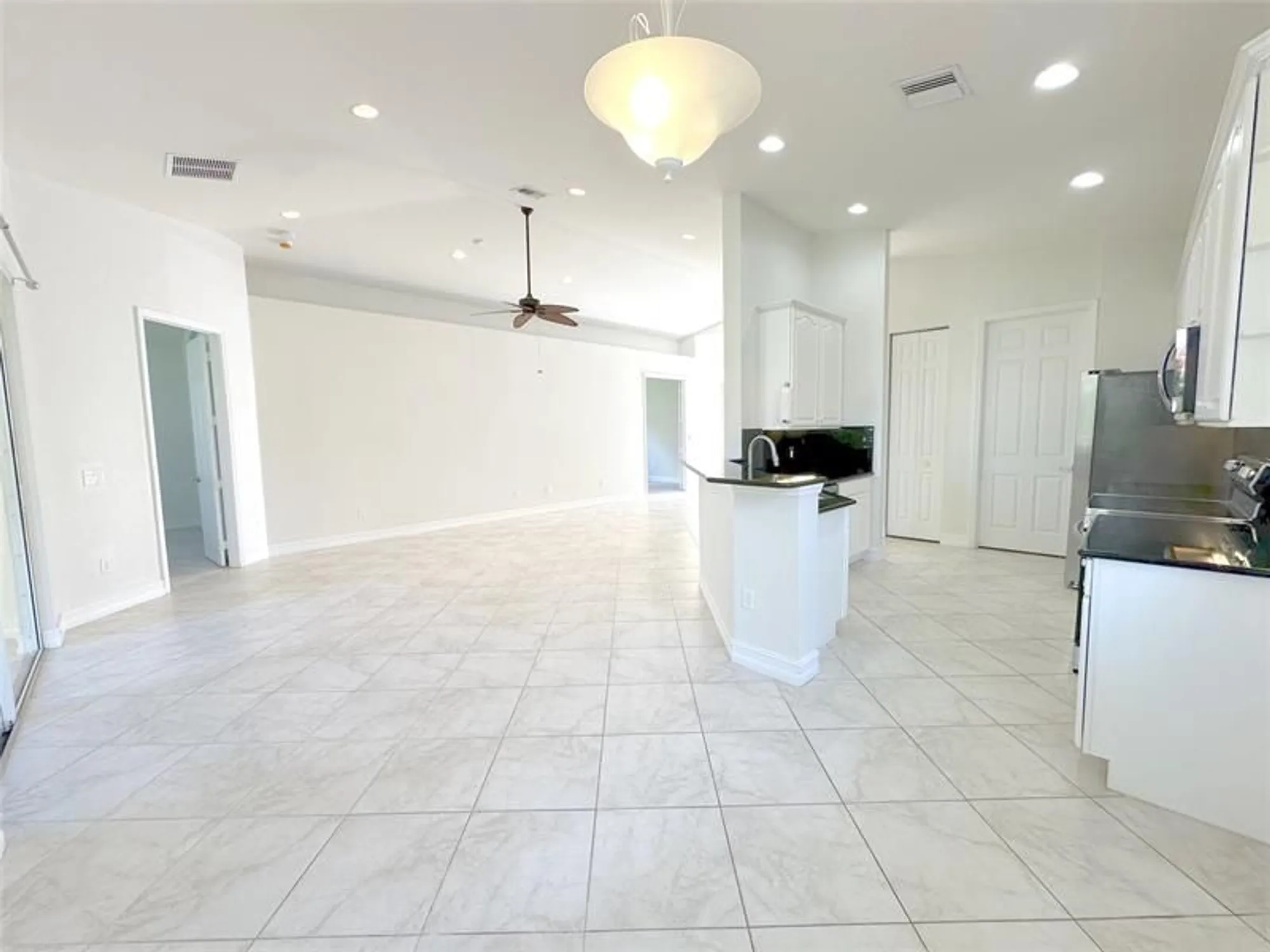 Property Slideshow image 16 of 32 | 6204 thames pl, Vero Beach, FL, 32966
