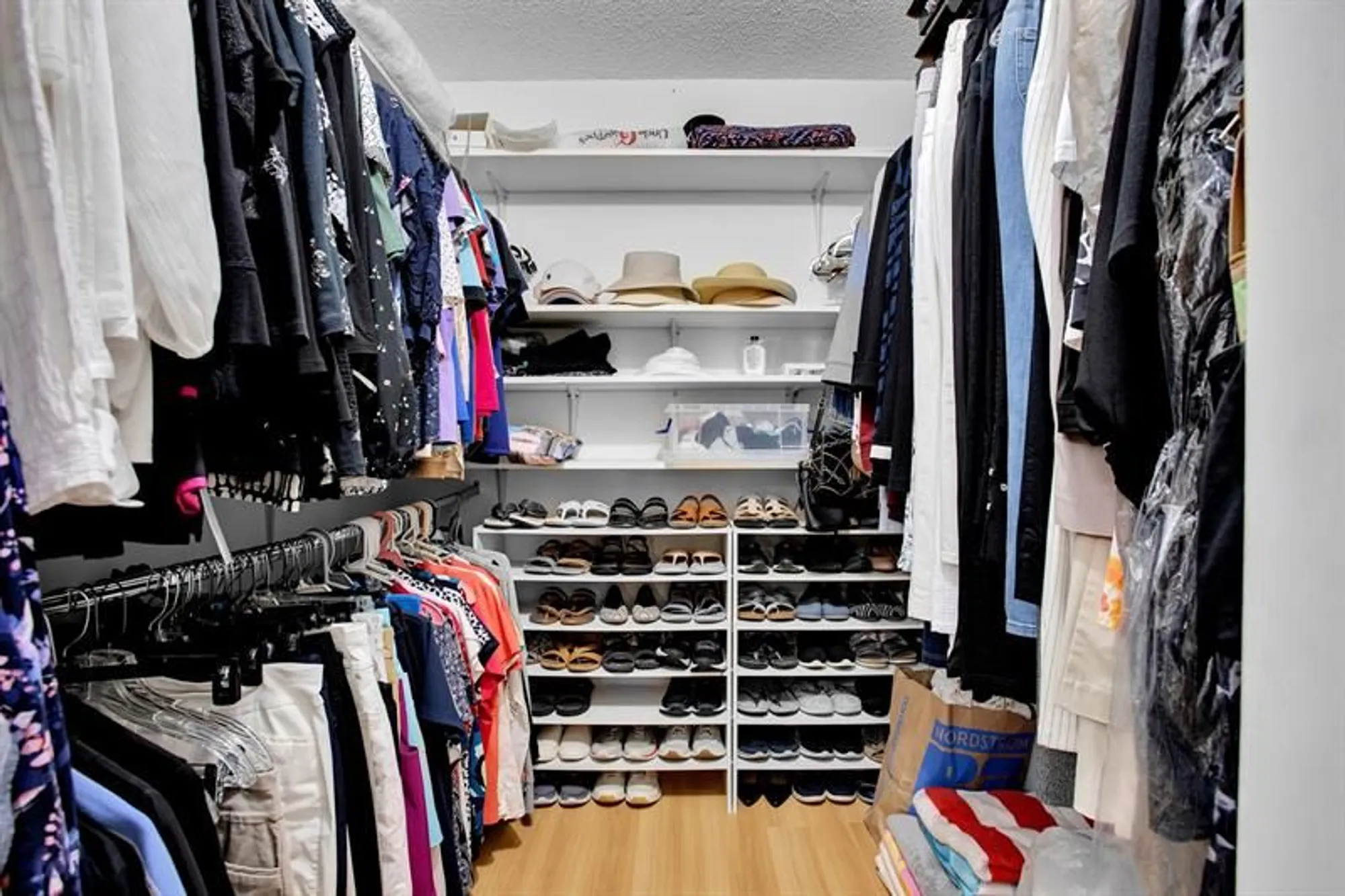 Property Slideshow image 21 of 32 | 3001 portofino isle l1, Coconut Creek, FL, 33066