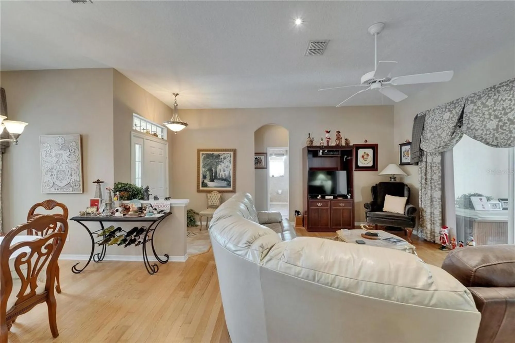Property Slideshow image 14 of 90 | 2258 preservation green ct, Sun City Center, FL, 33573