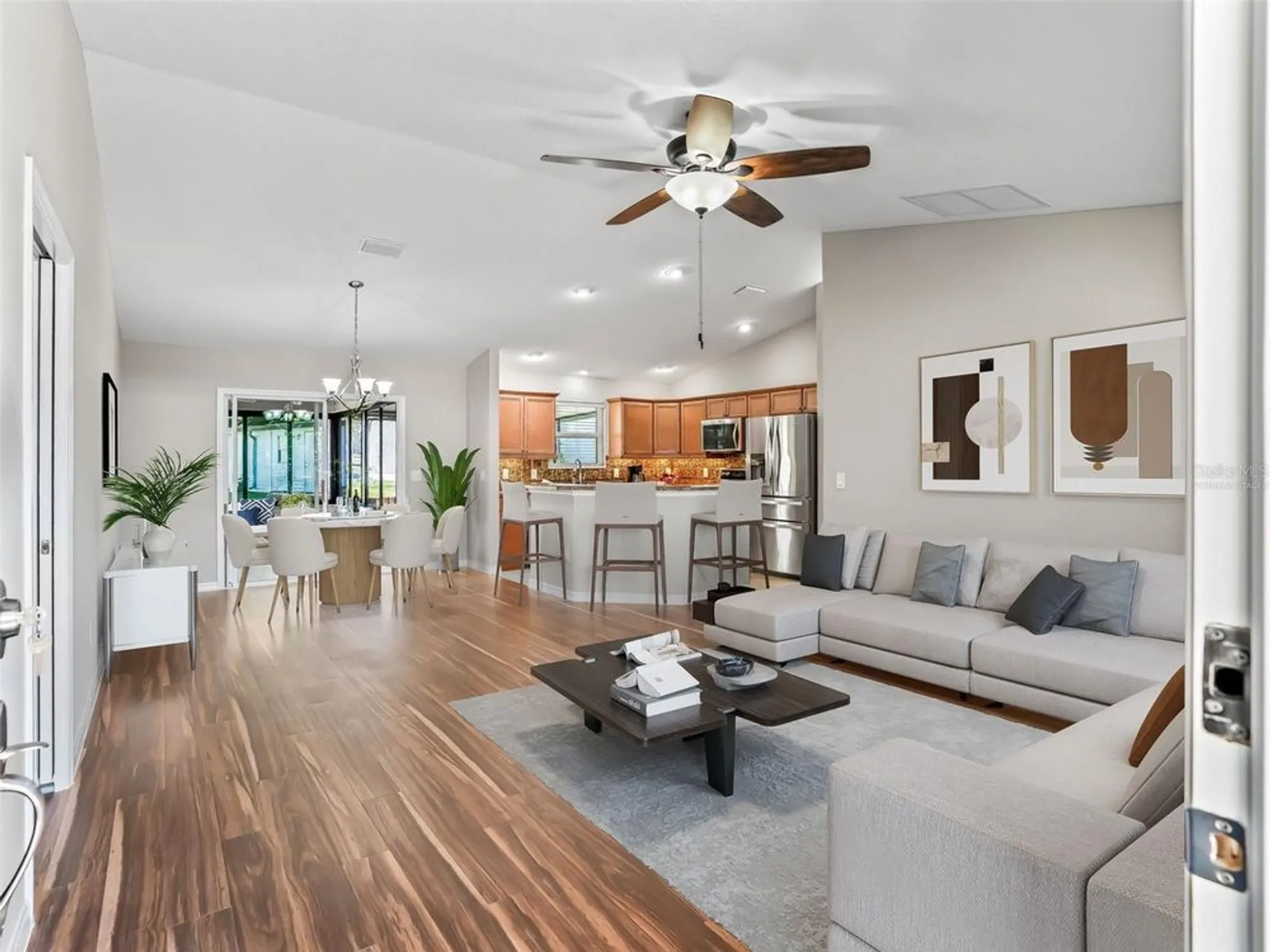 Property Slideshow image 8 of 37 | 828 silver oak ave, Lady Lake, FL, 32159