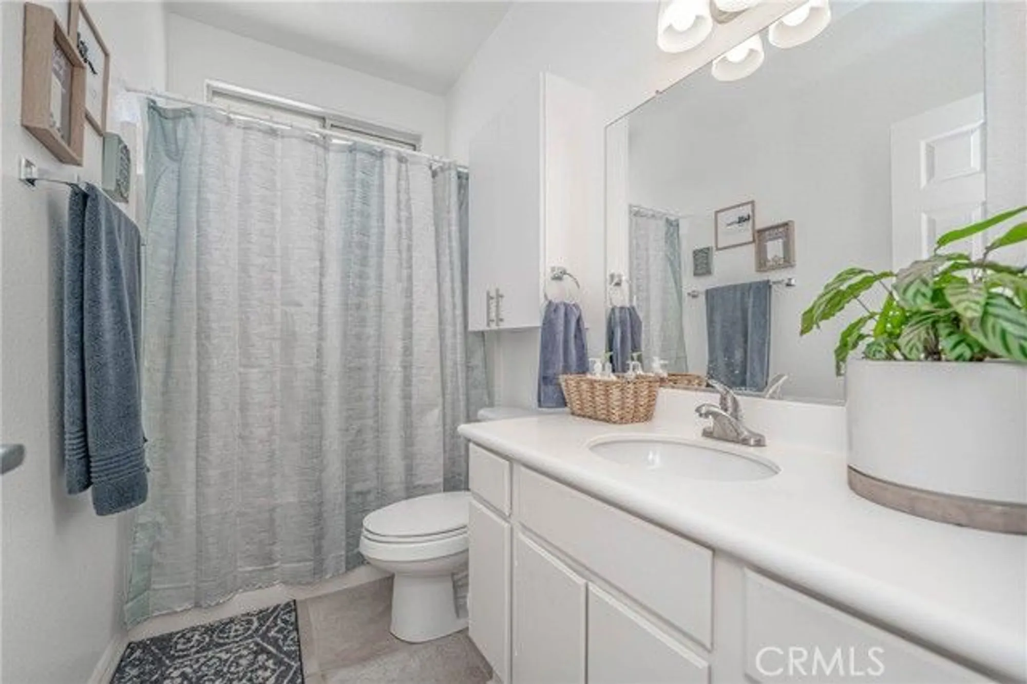 Property Slideshow image 16 of 34 | 28929 raintree dr, Menifee, CA, 92584