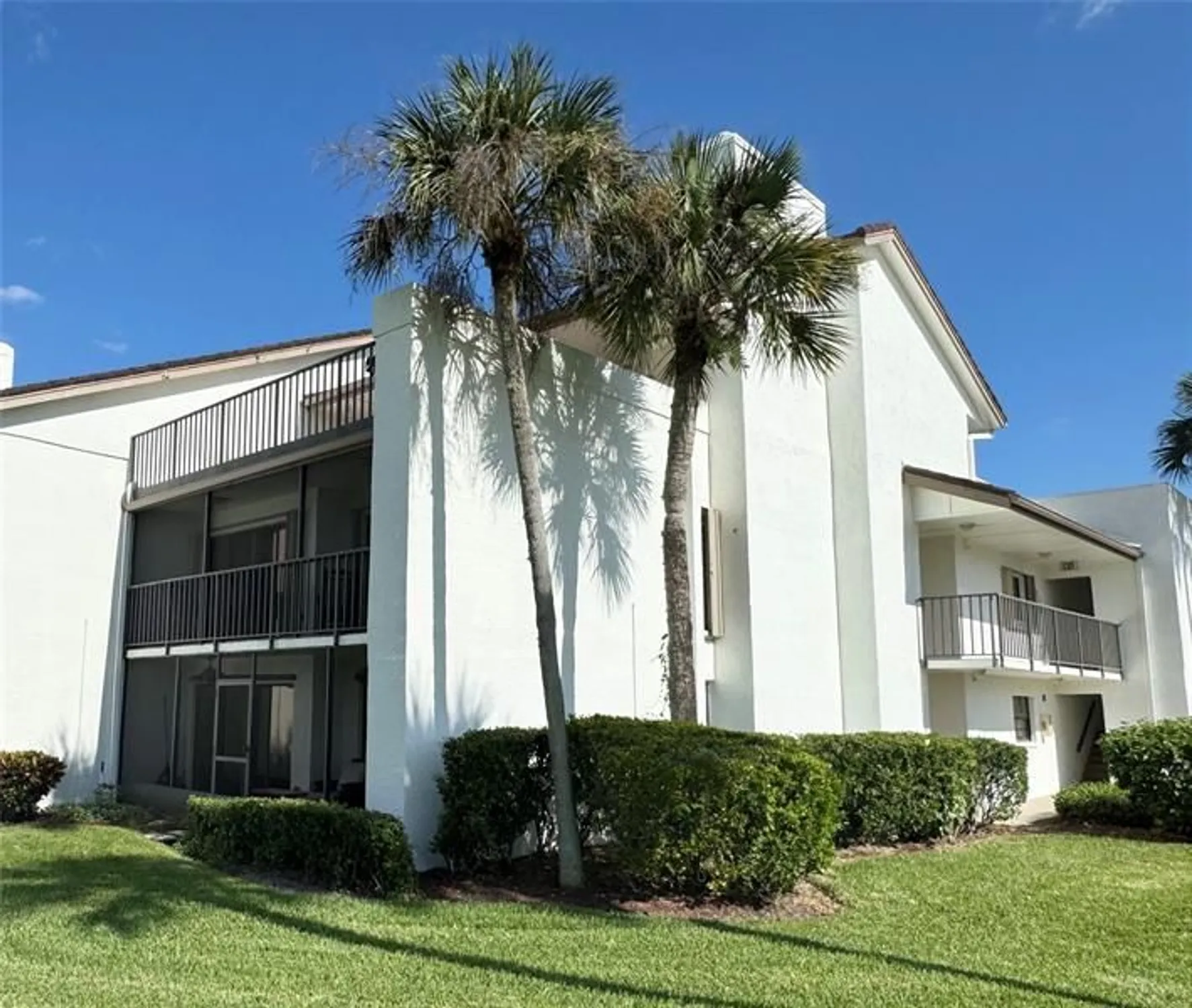 Property Slideshow image 40 of 49 | 3500 twin lakes ter apt 206, Fort Pierce, FL, 34951