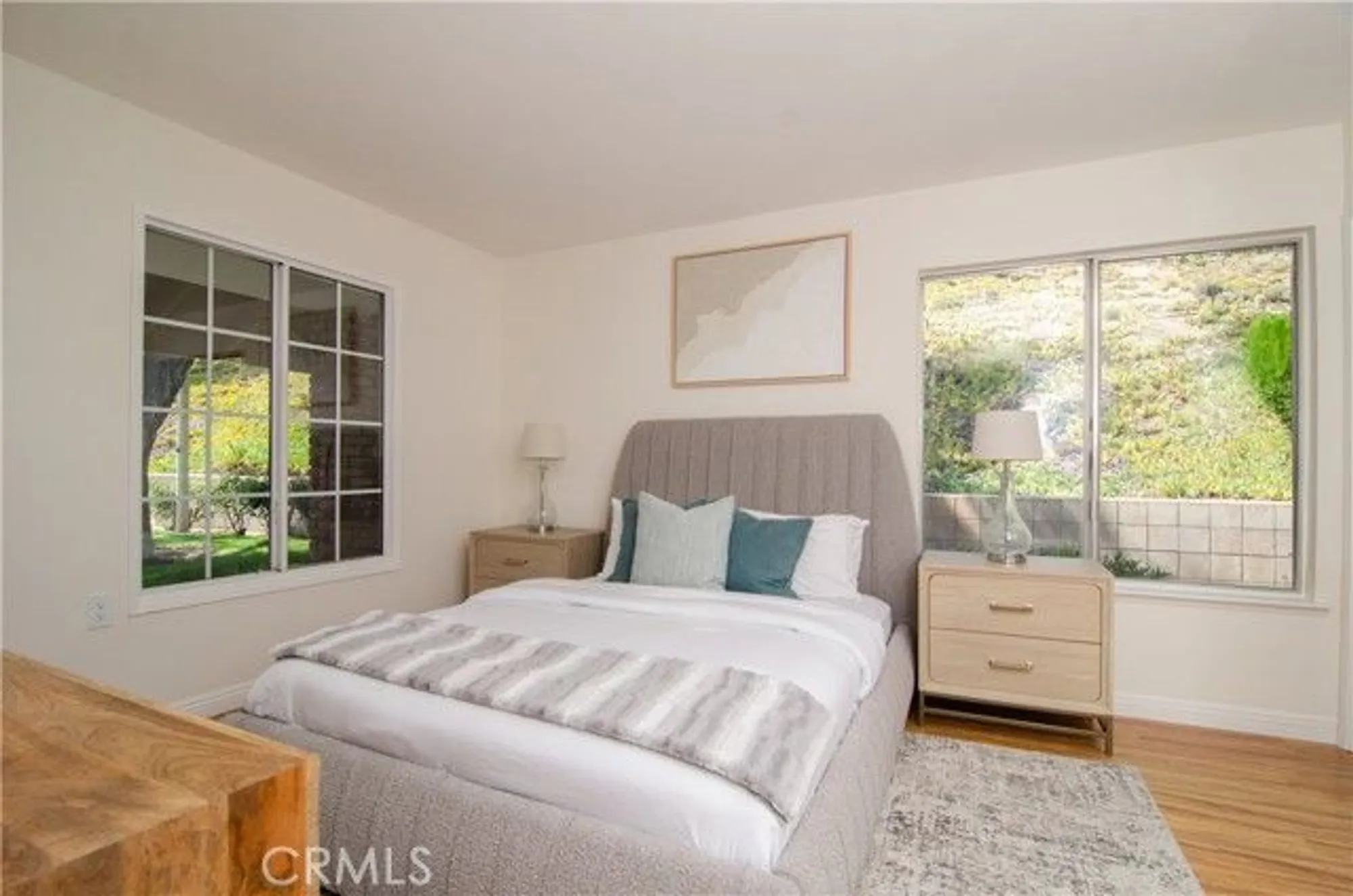 Property Slideshow image 26 of 44 | 26701 oak branch cir, Newhall, CA, 91321