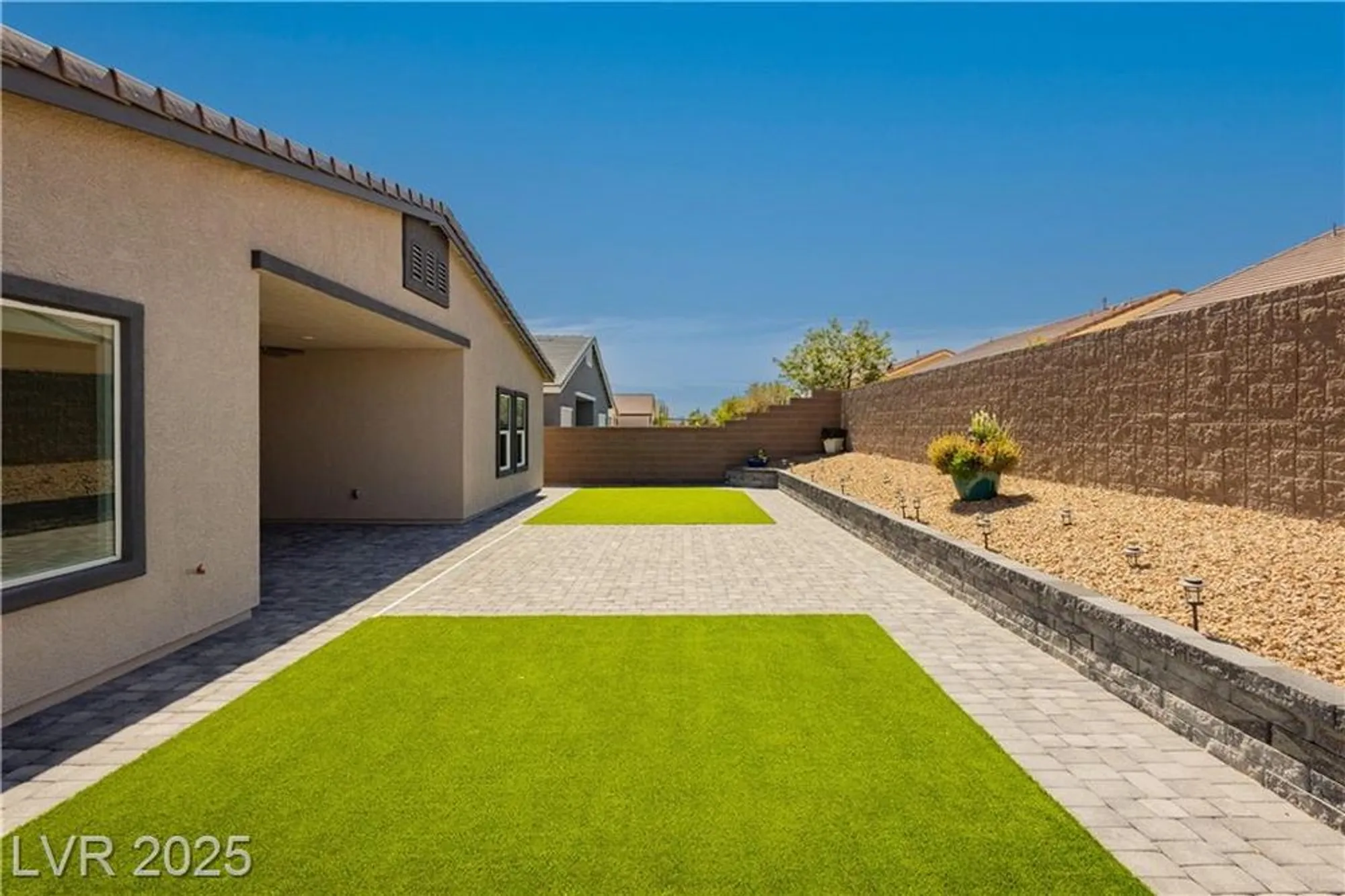 Property Slideshow image 33 of 47 | 7511 phoenix falls st, North Las Vegas, NV, 89084
